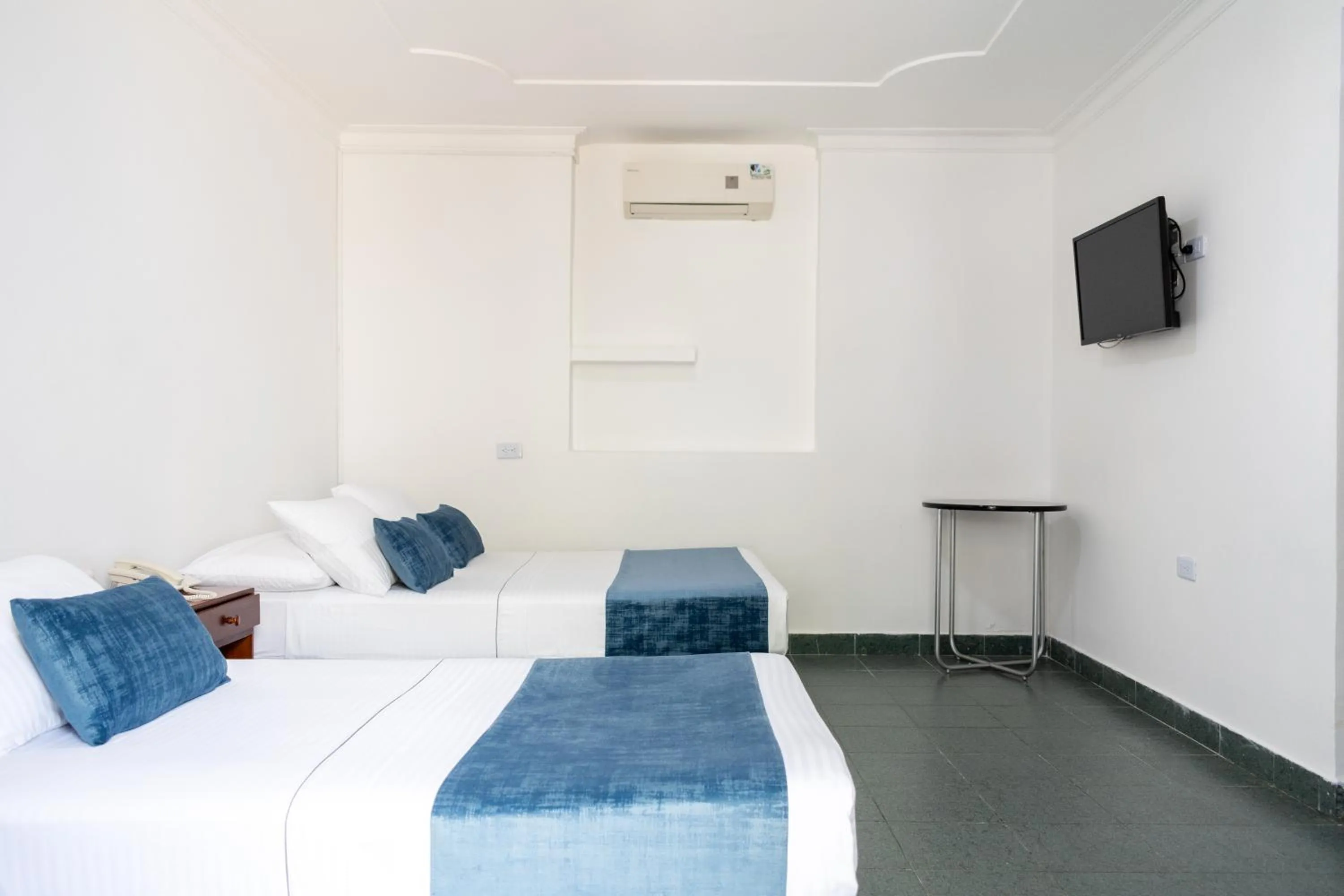 Photo of the whole room, Bed in Hotel Corozal Plaza