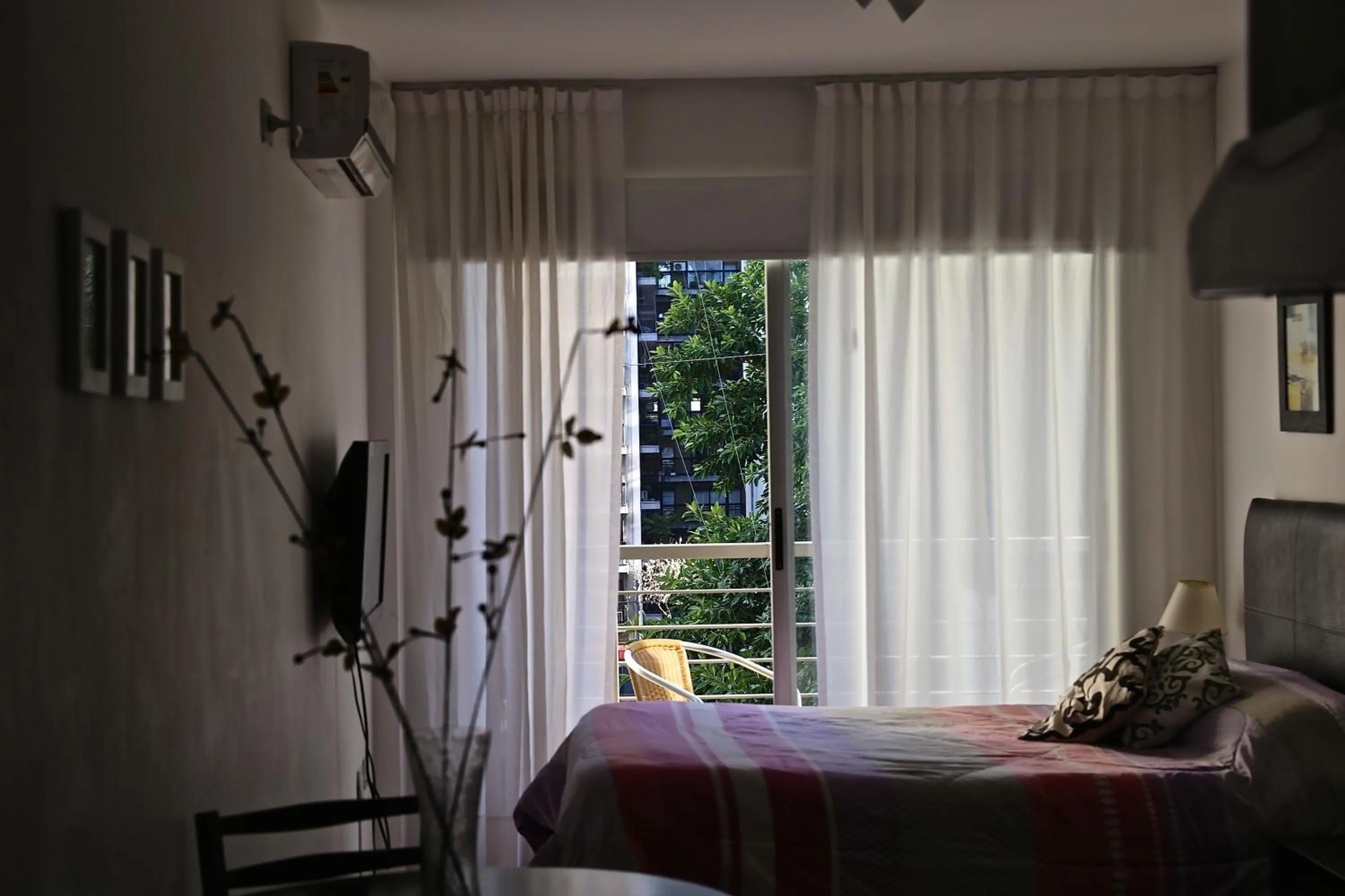 Photo of the whole room, Bed in Arenales Suites