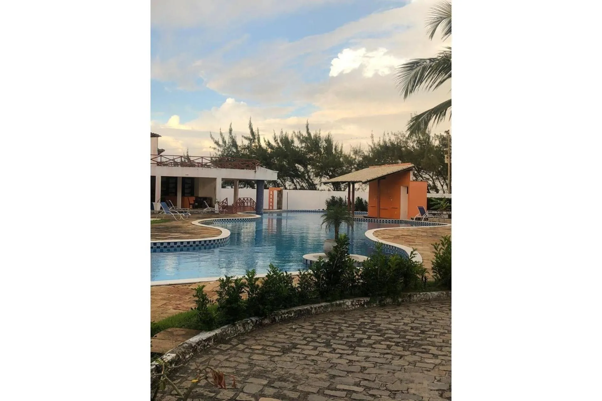 Swimming pool in Paraiso de Maracajaú 1