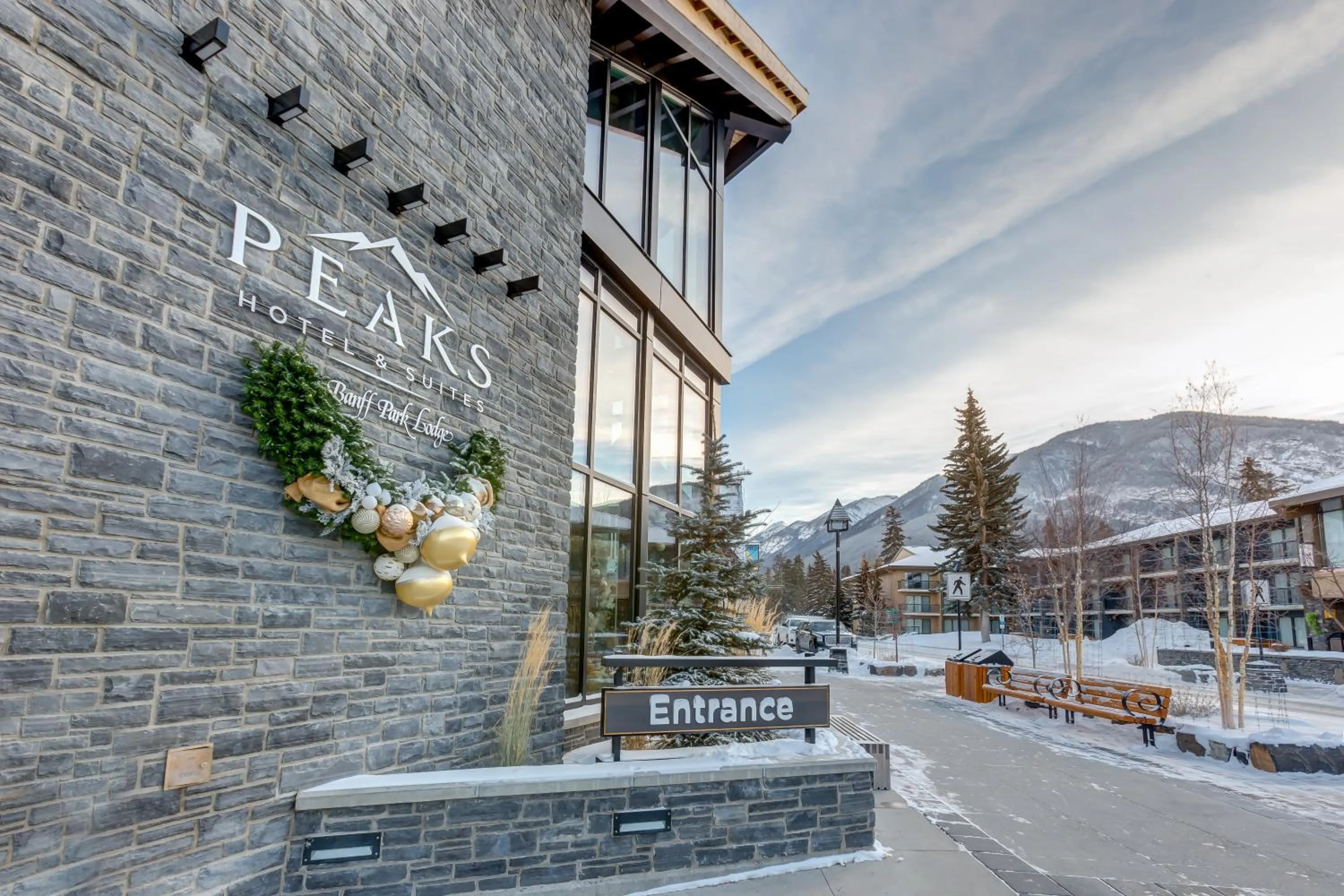 Facade/entrance in Peaks Hotel and Suites