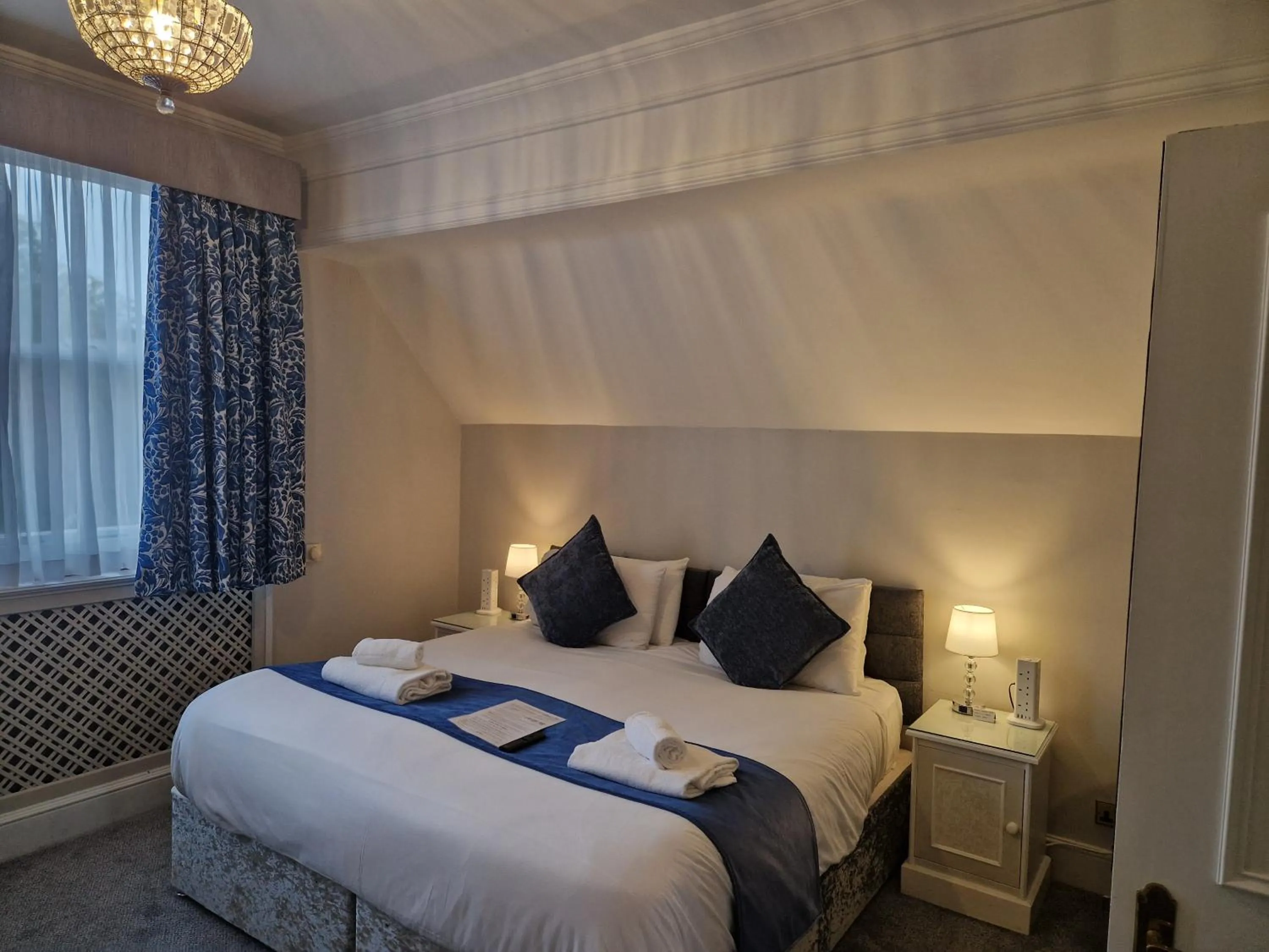 Bed in St Margaret's Hotel