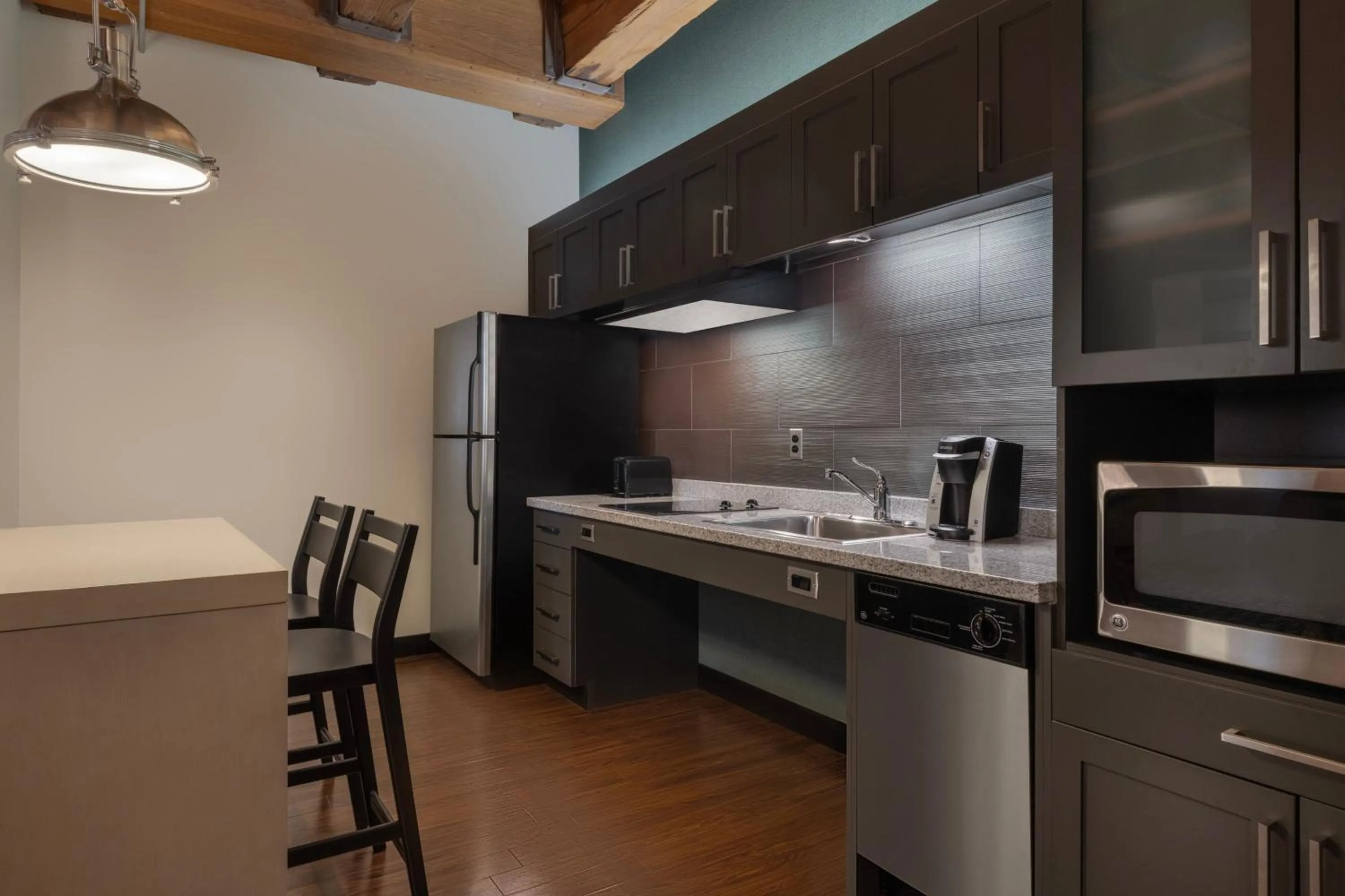 Kitchen or kitchenette in Residence Inn by Marriott Boston Downtown Seaport