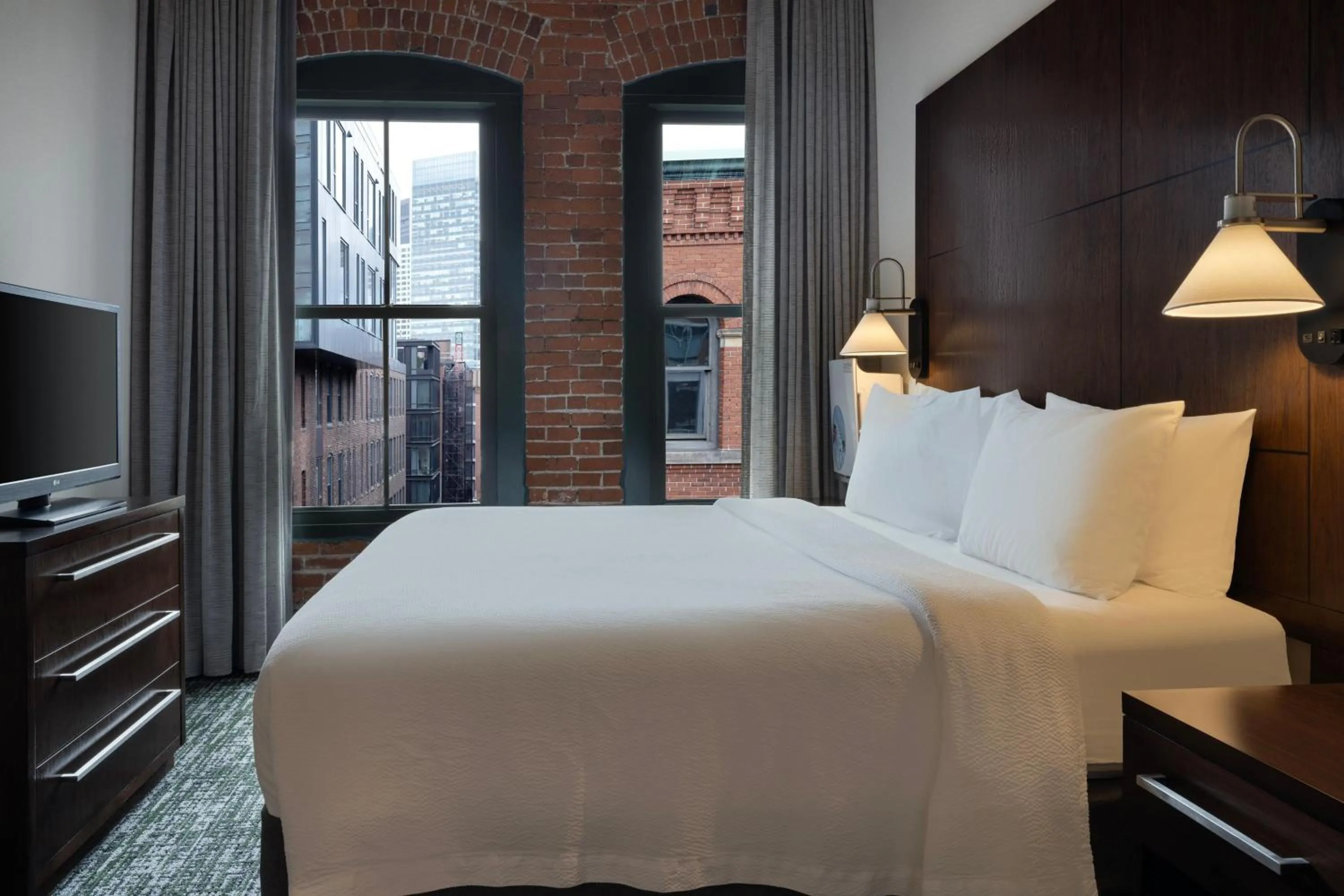 Bedroom, Bed in Residence Inn by Marriott Boston Downtown Seaport