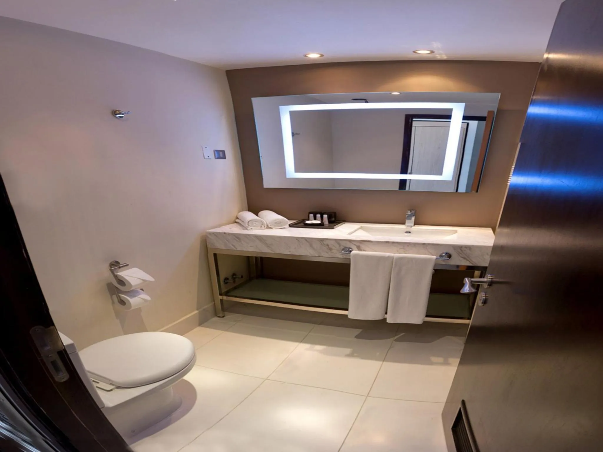 Bathroom in Spark Hoteles