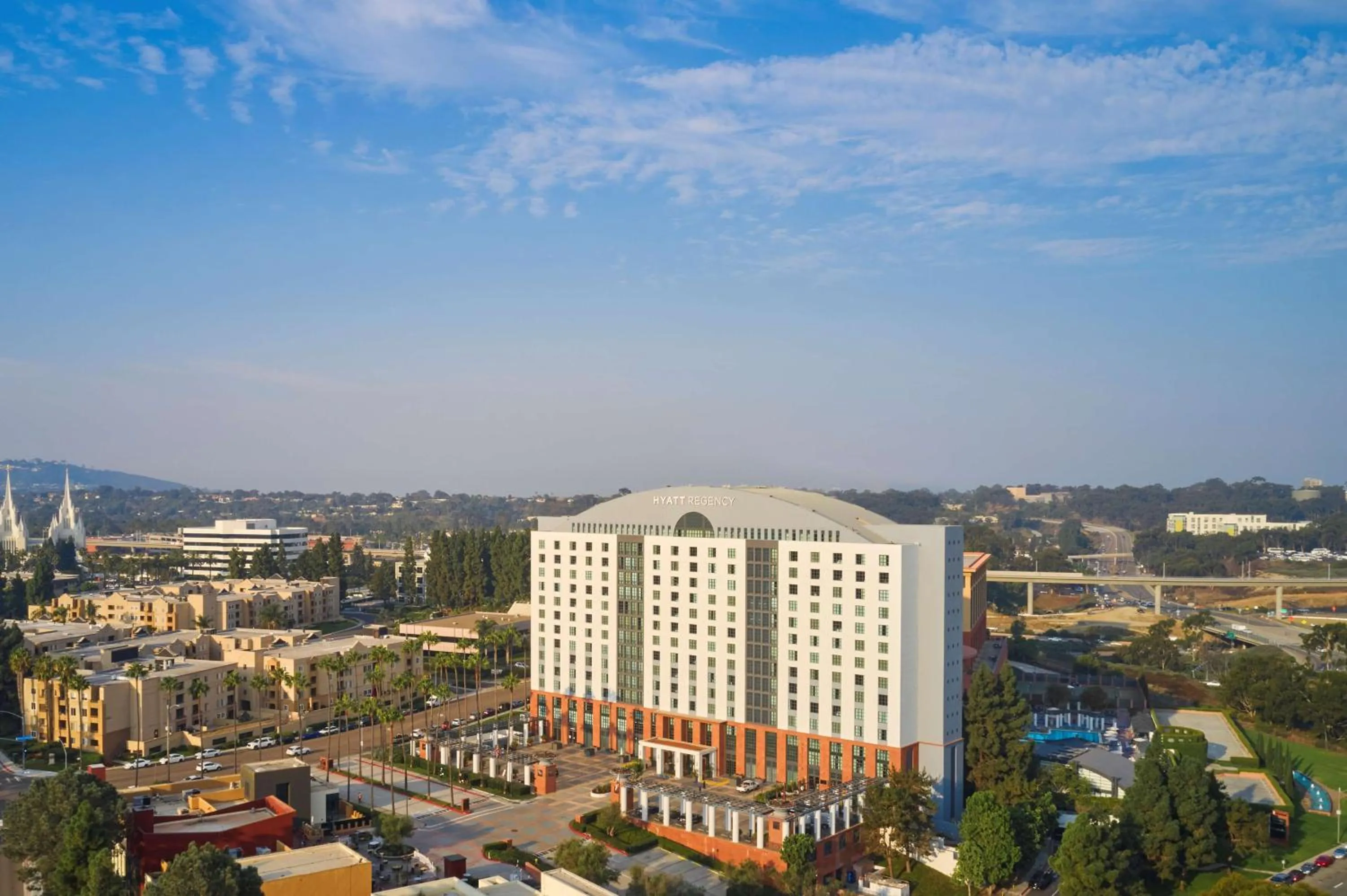 Property building in Hyatt Regency La Jolla at Aventine