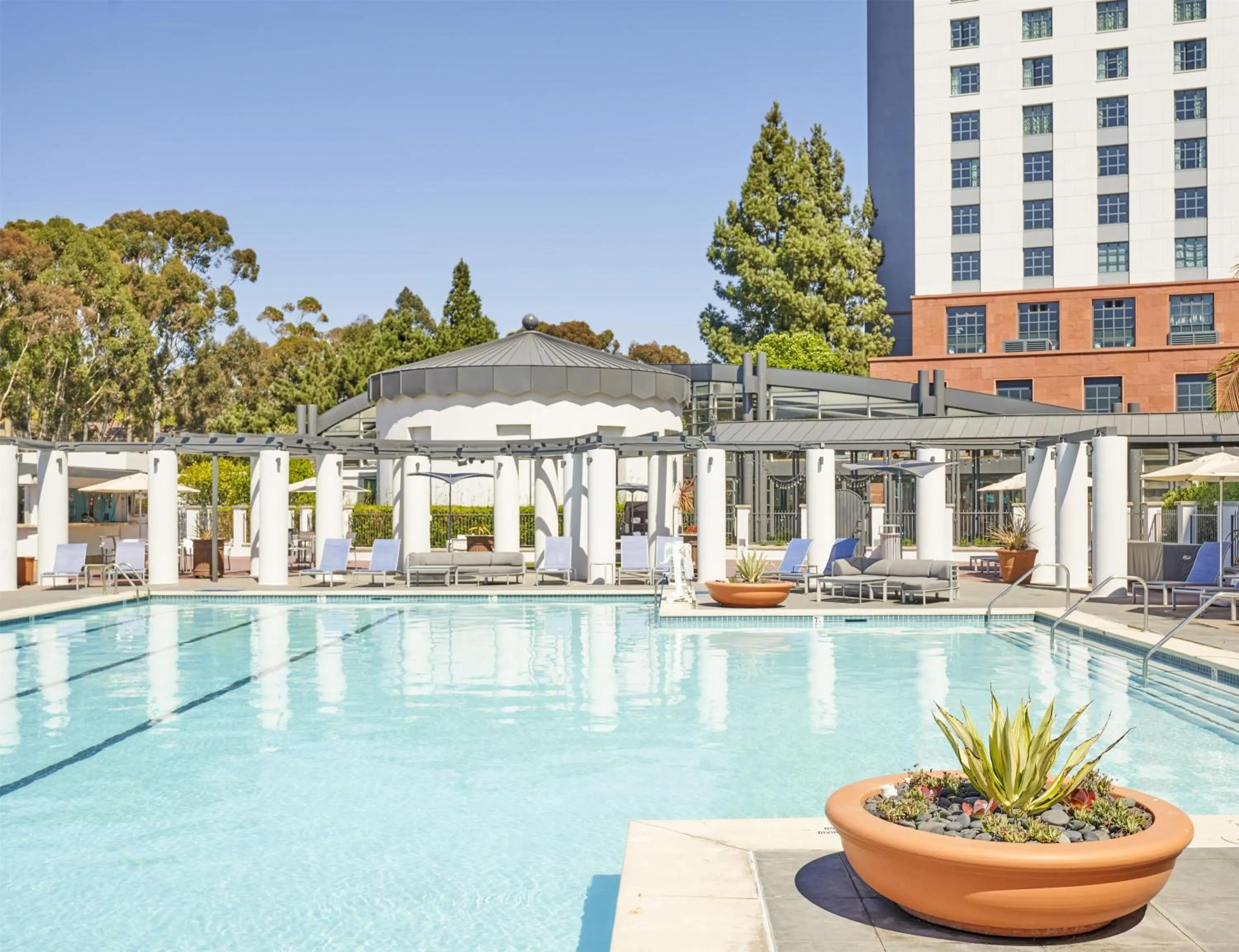 Swimming pool in Hyatt Regency La Jolla at Aventine