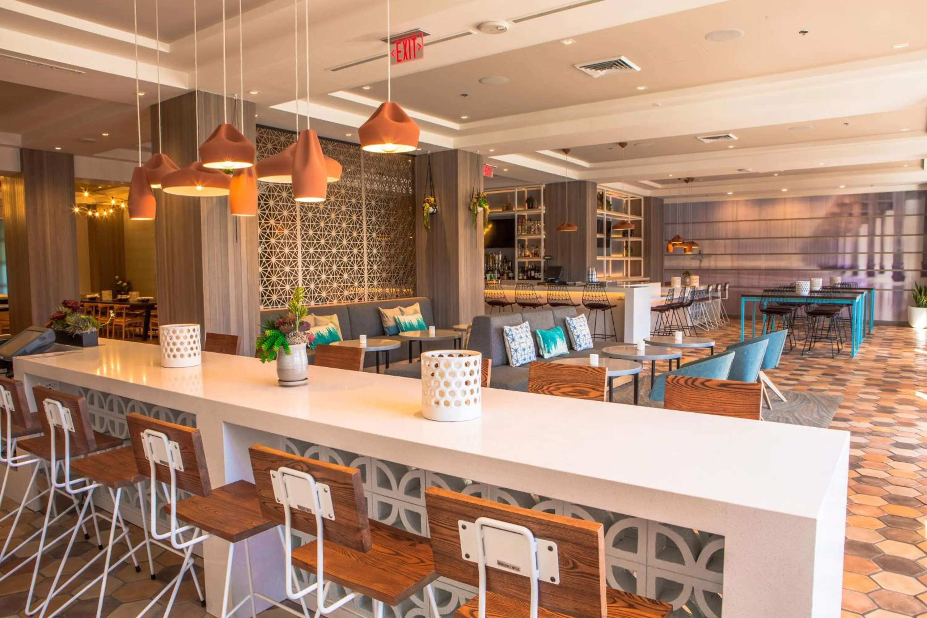 Restaurant/places to eat in Hyatt Regency La Jolla at Aventine