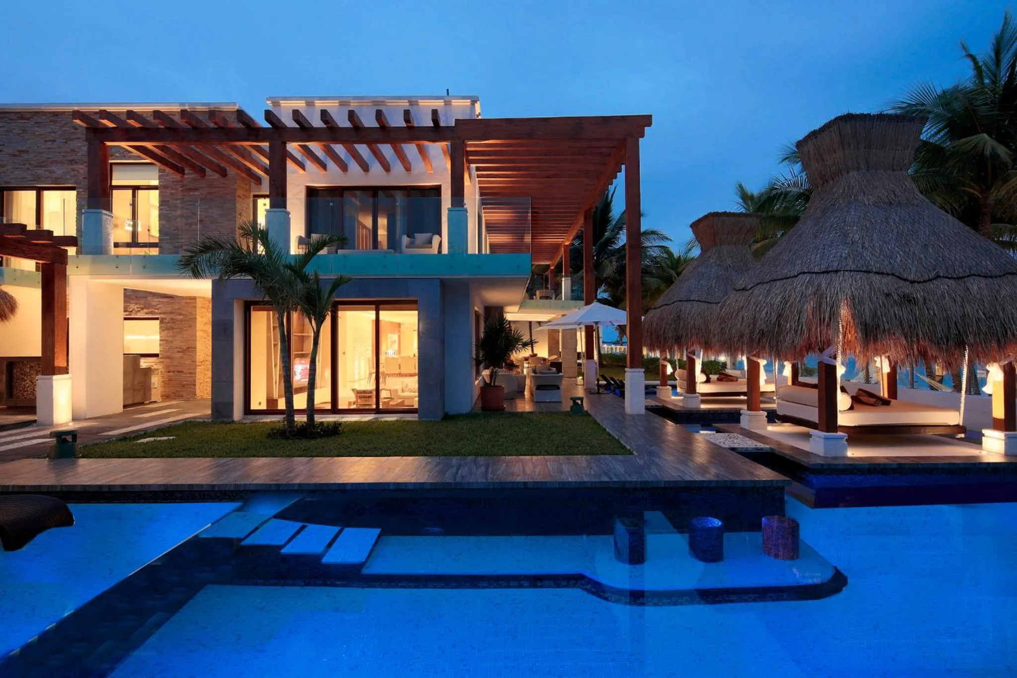 Property building in Azul Villa Esmeralda - Gourmet All Inclusive by Karisma