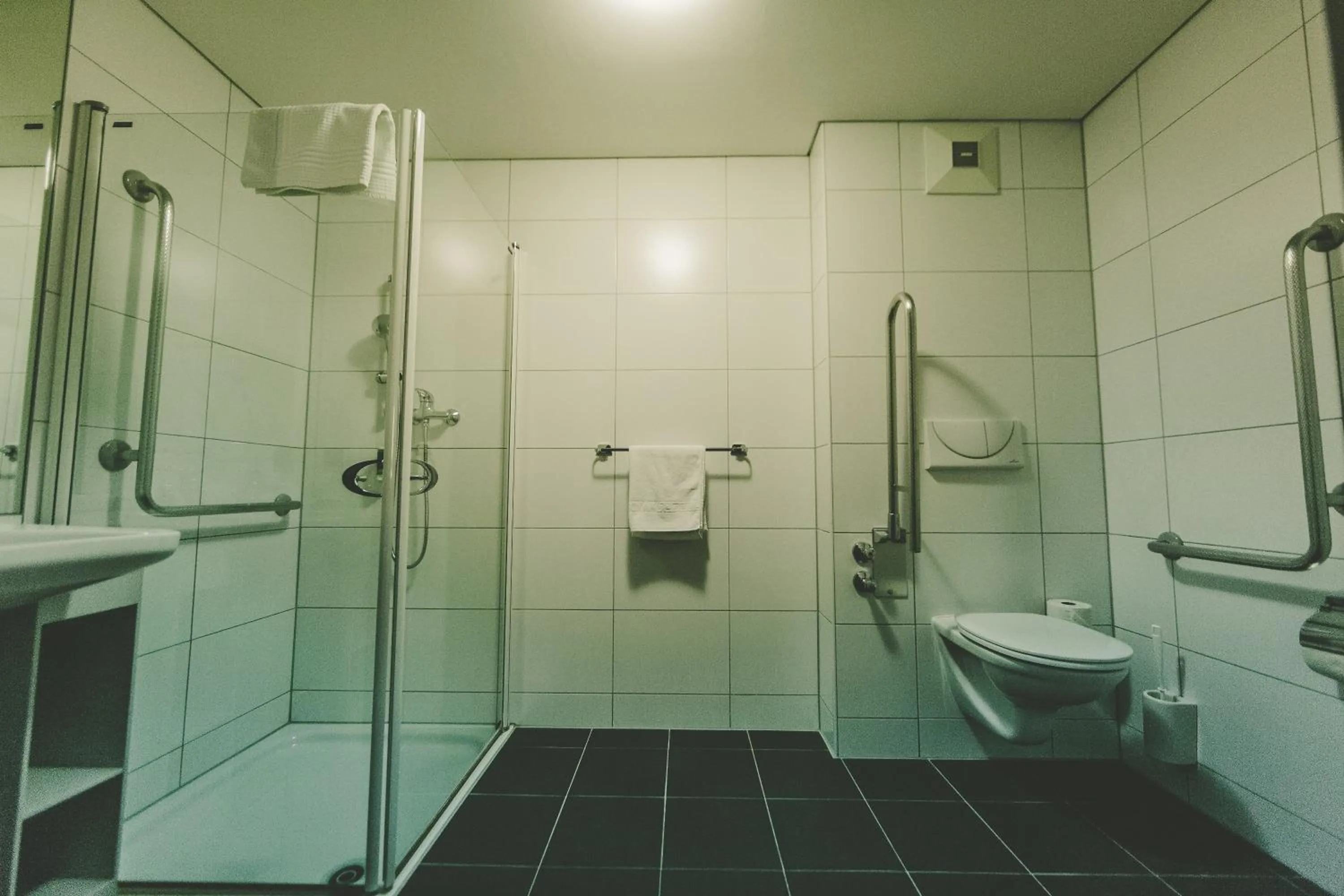 Shower in Hotel Bokan Exclusiv