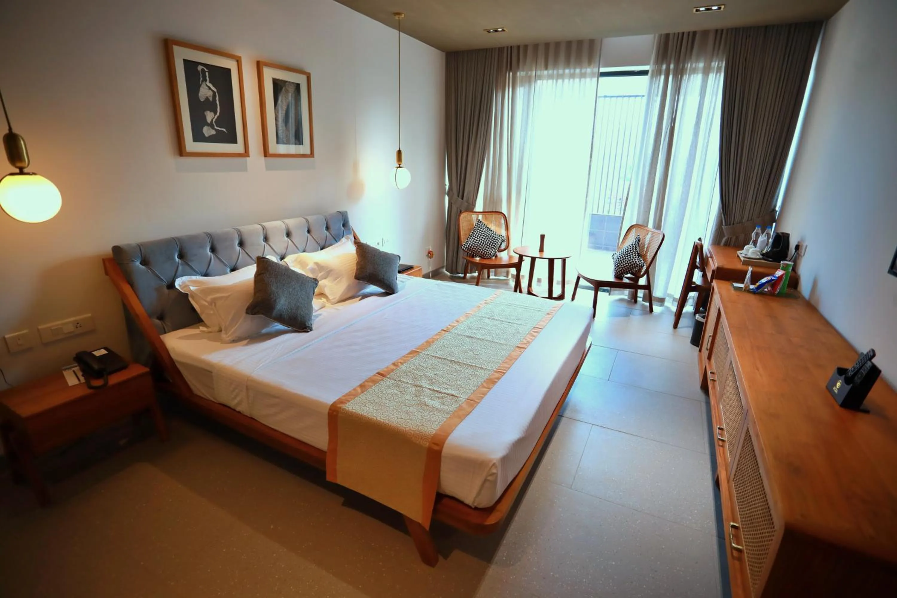 Balcony/Terrace, Bed in E.05 City Inn