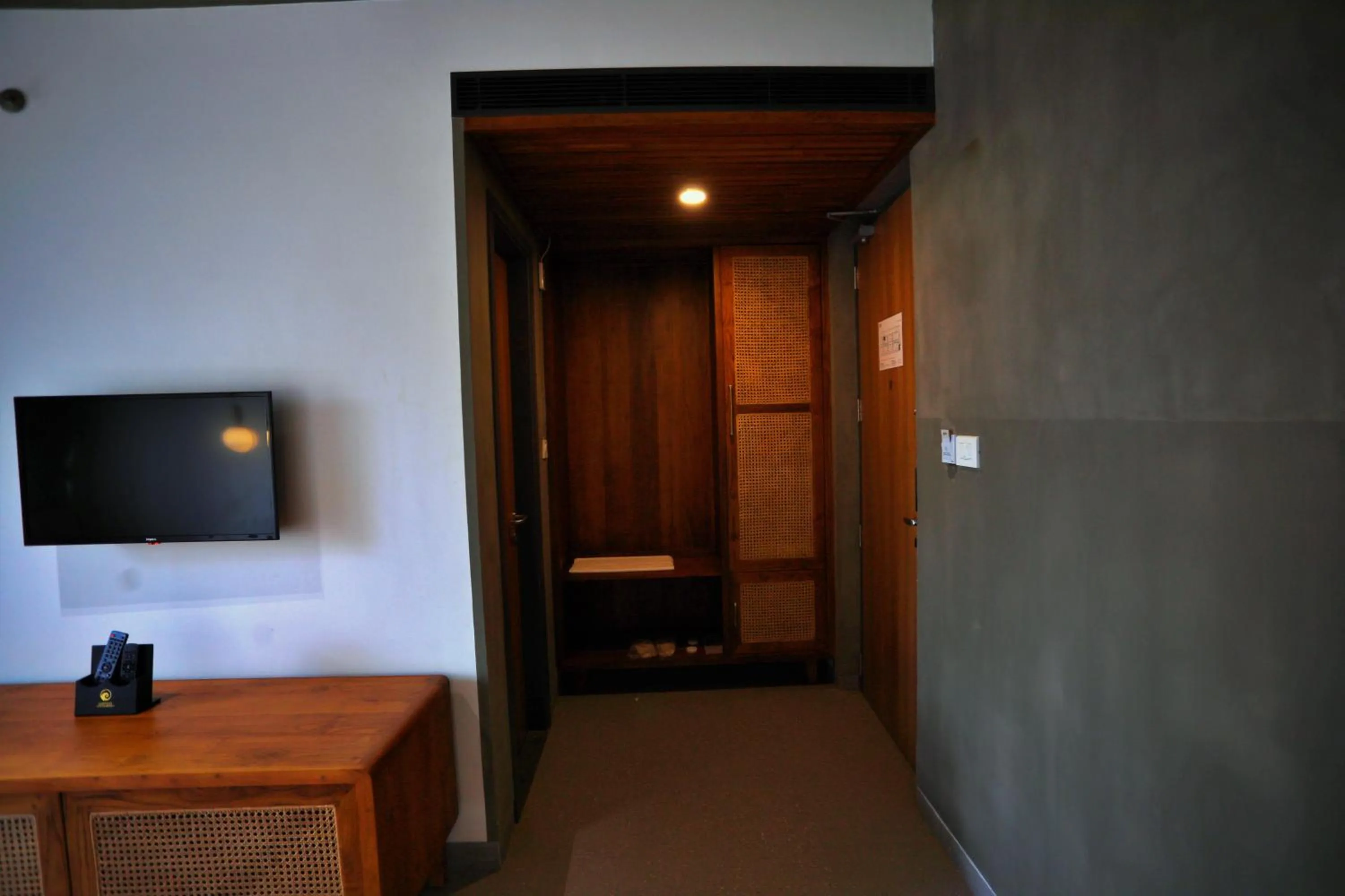 TV and multimedia, Bed in E.05 City Inn