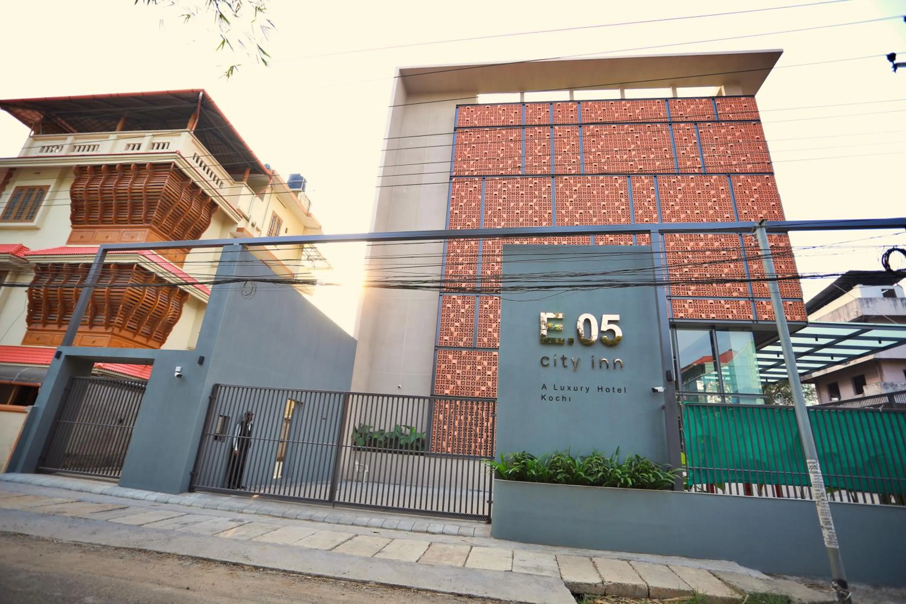 Facade/entrance in E.05 City Inn