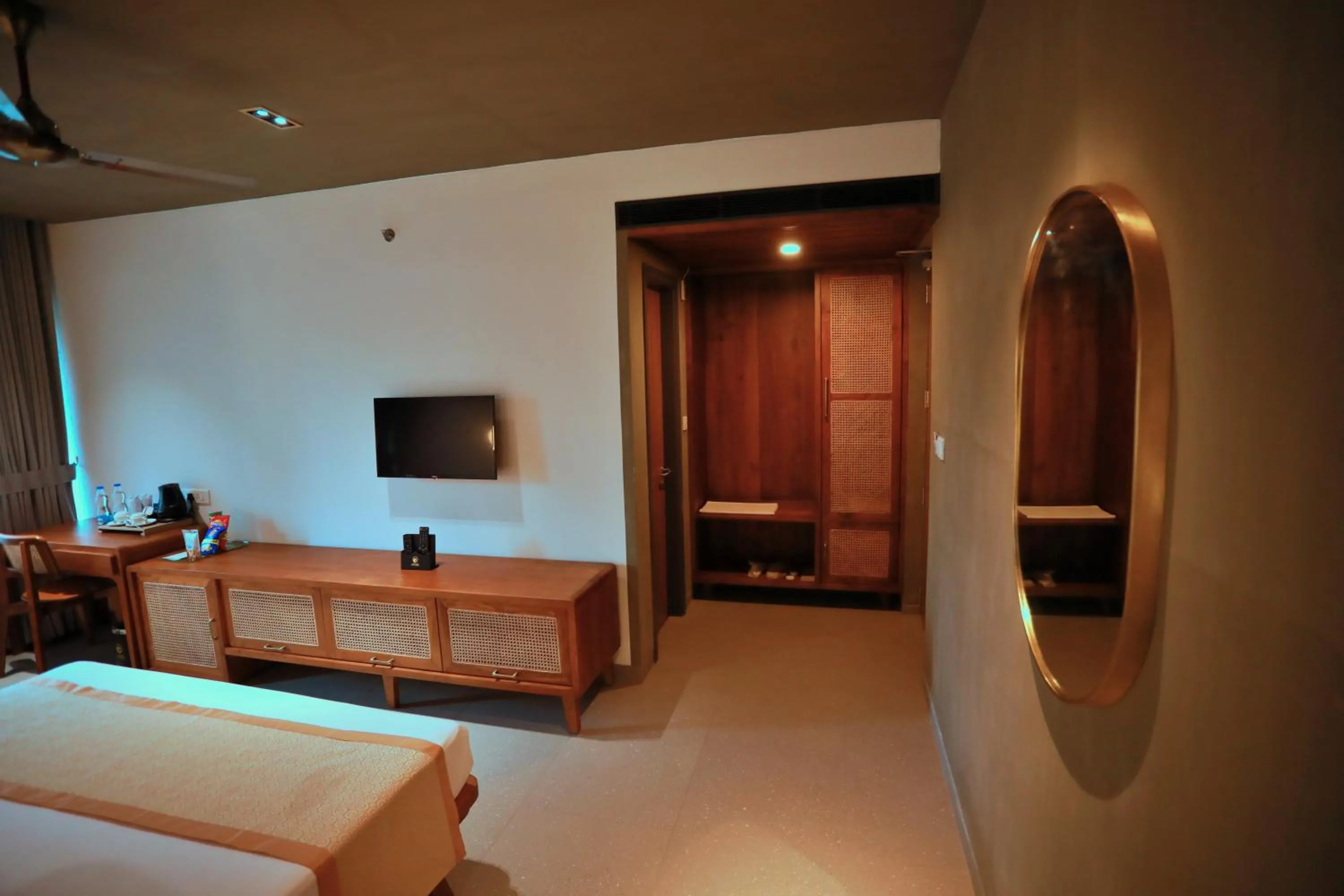 TV and multimedia, Bed in E.05 City Inn