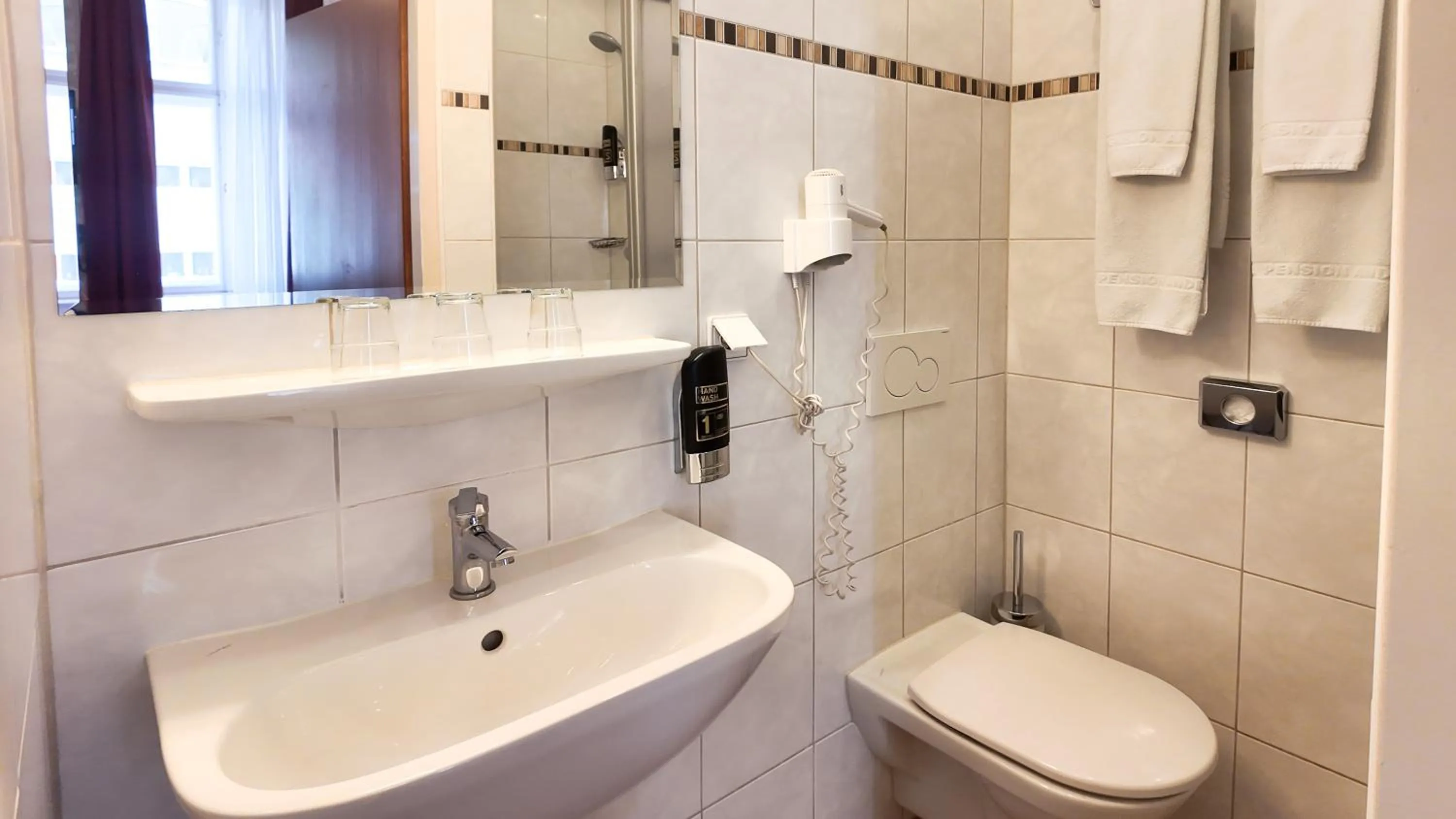 Shower in HPA Hotel Andreas