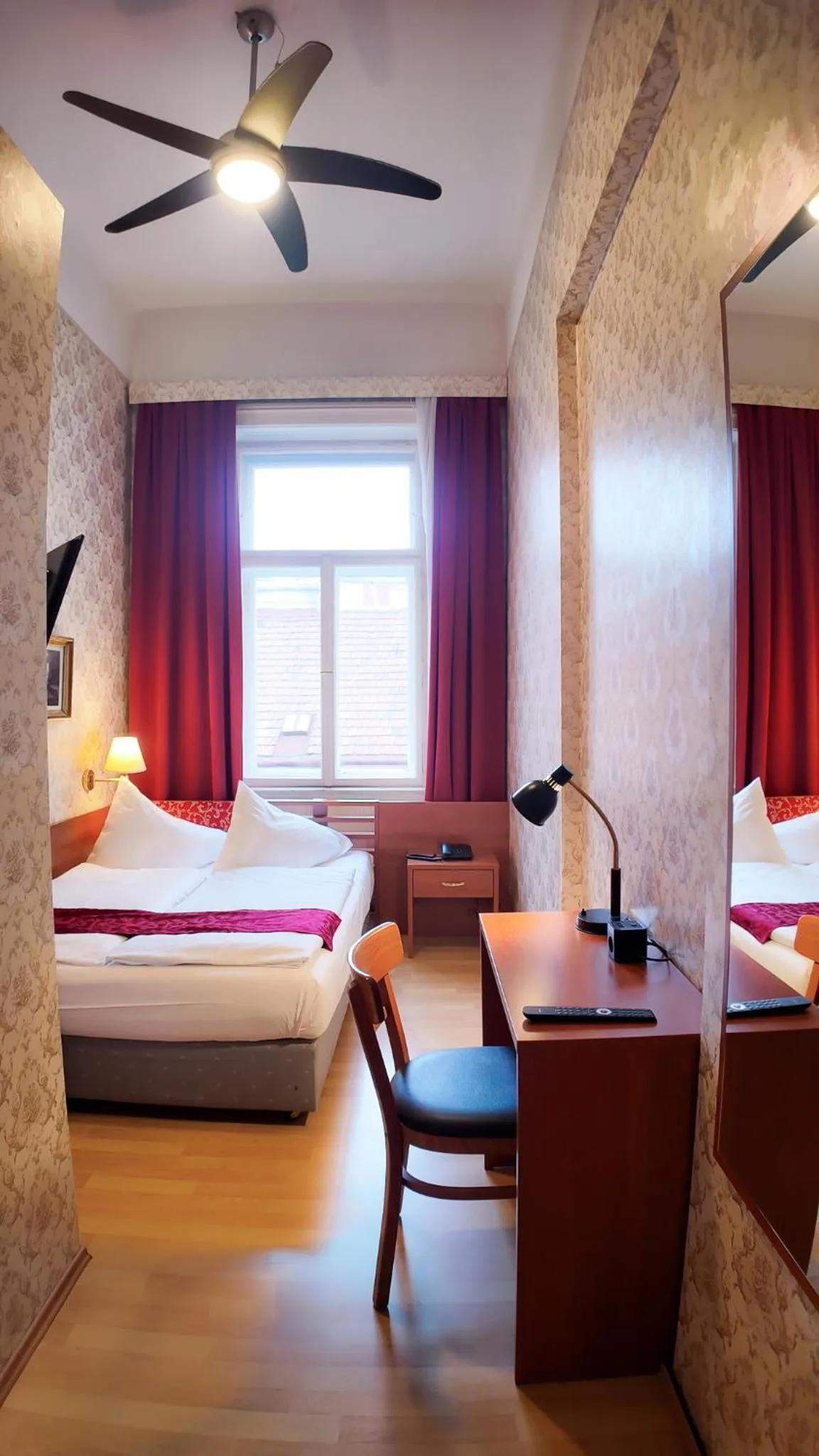 Bed in HPA Hotel Andreas