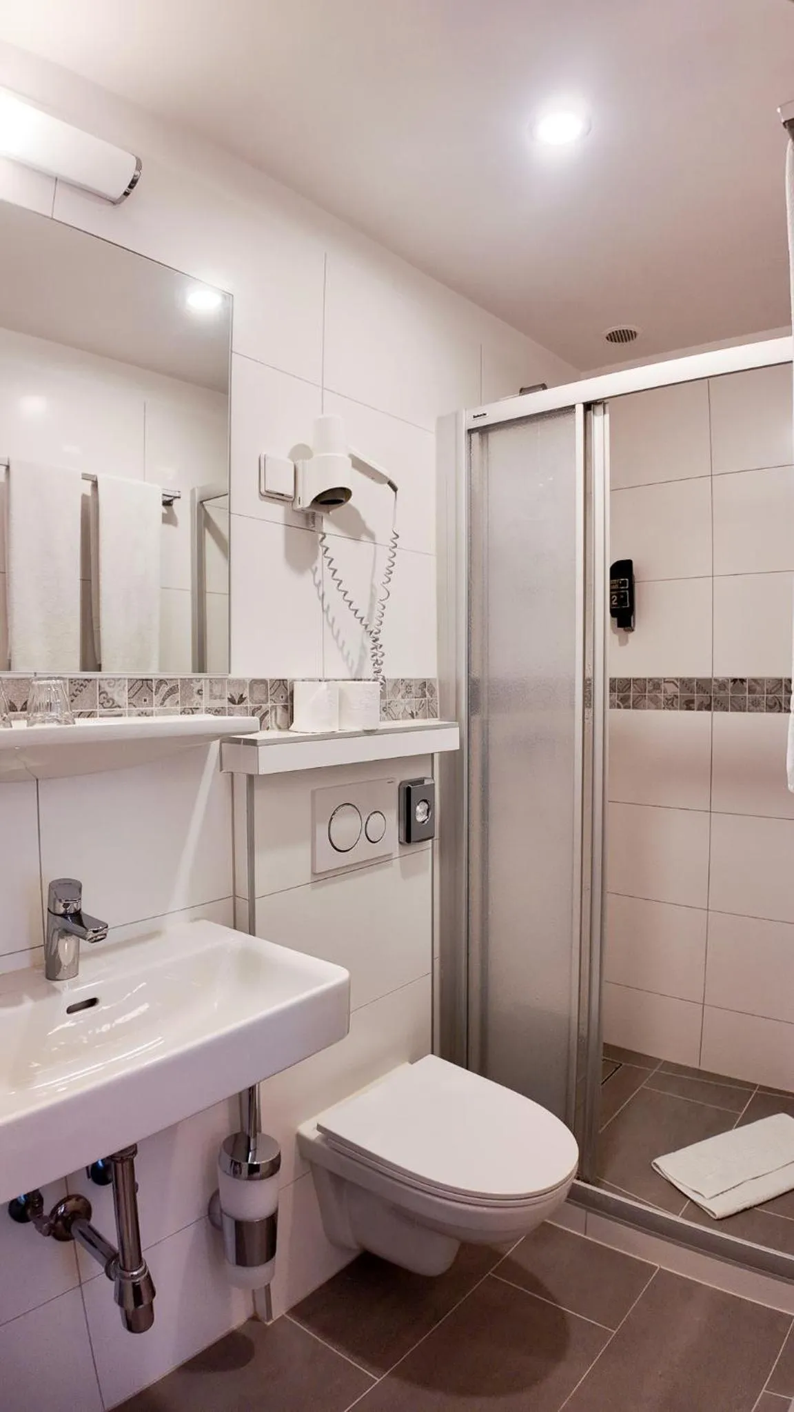 Shower in HPA Hotel Andreas