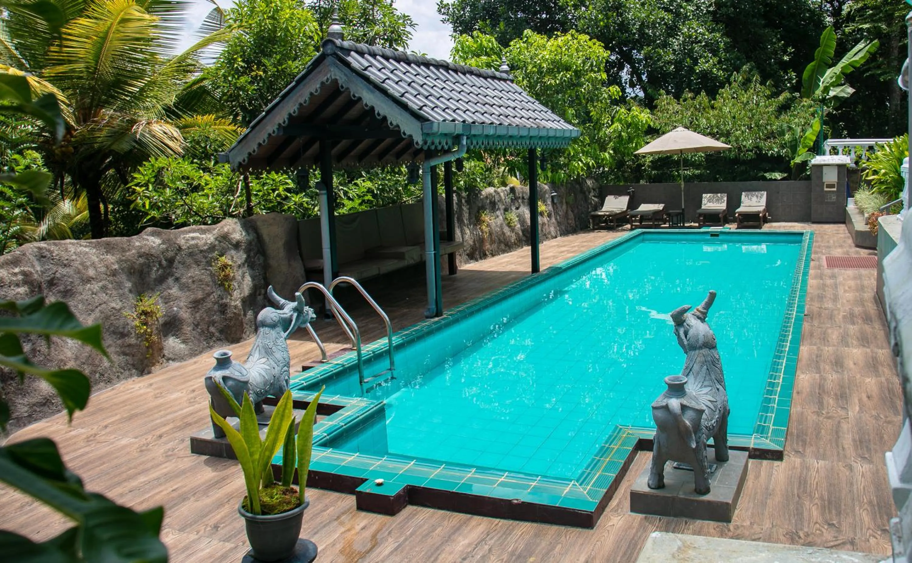 Swimming pool in Manor House-Kandy