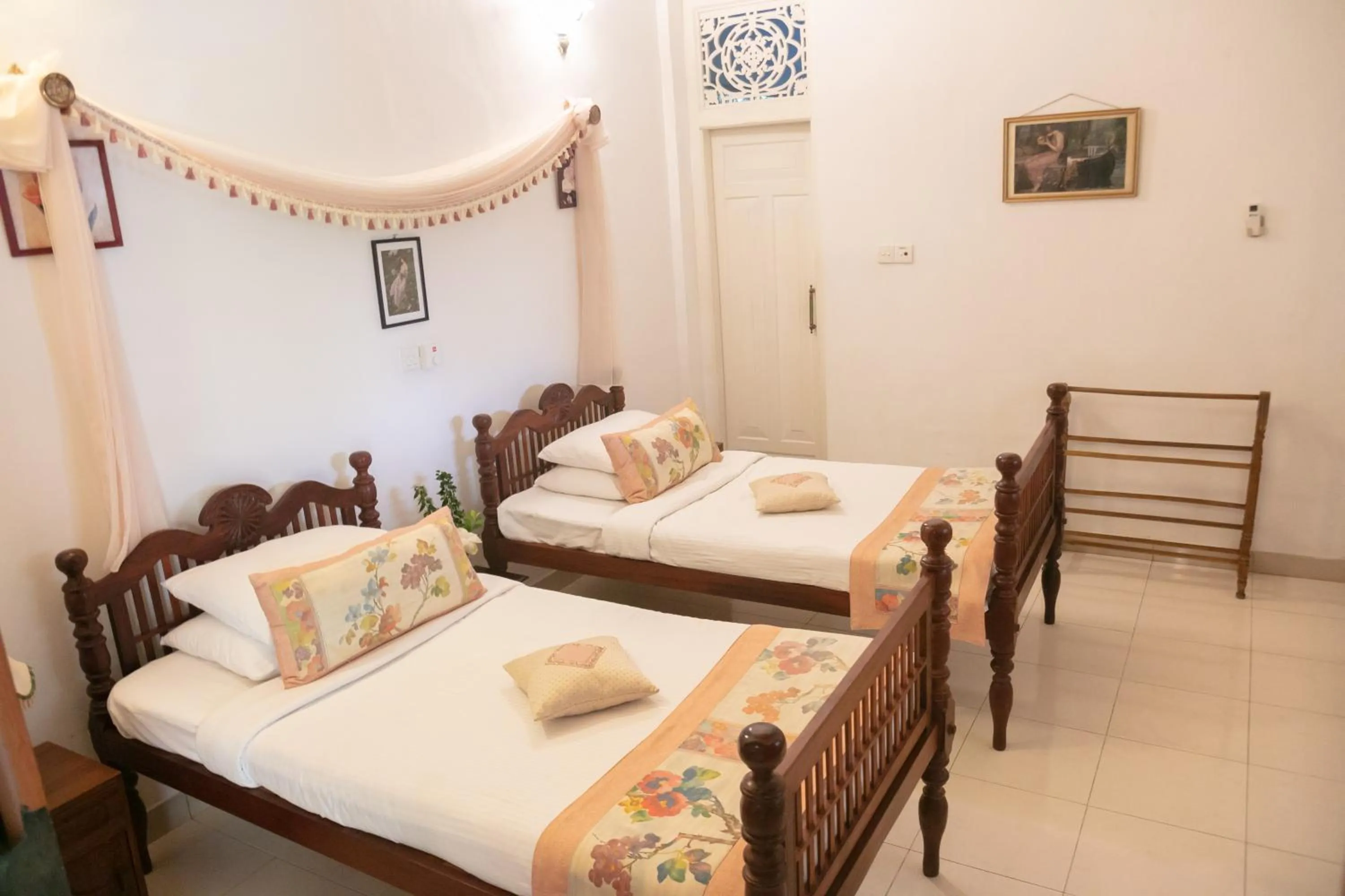 Bed in Manor House-Kandy