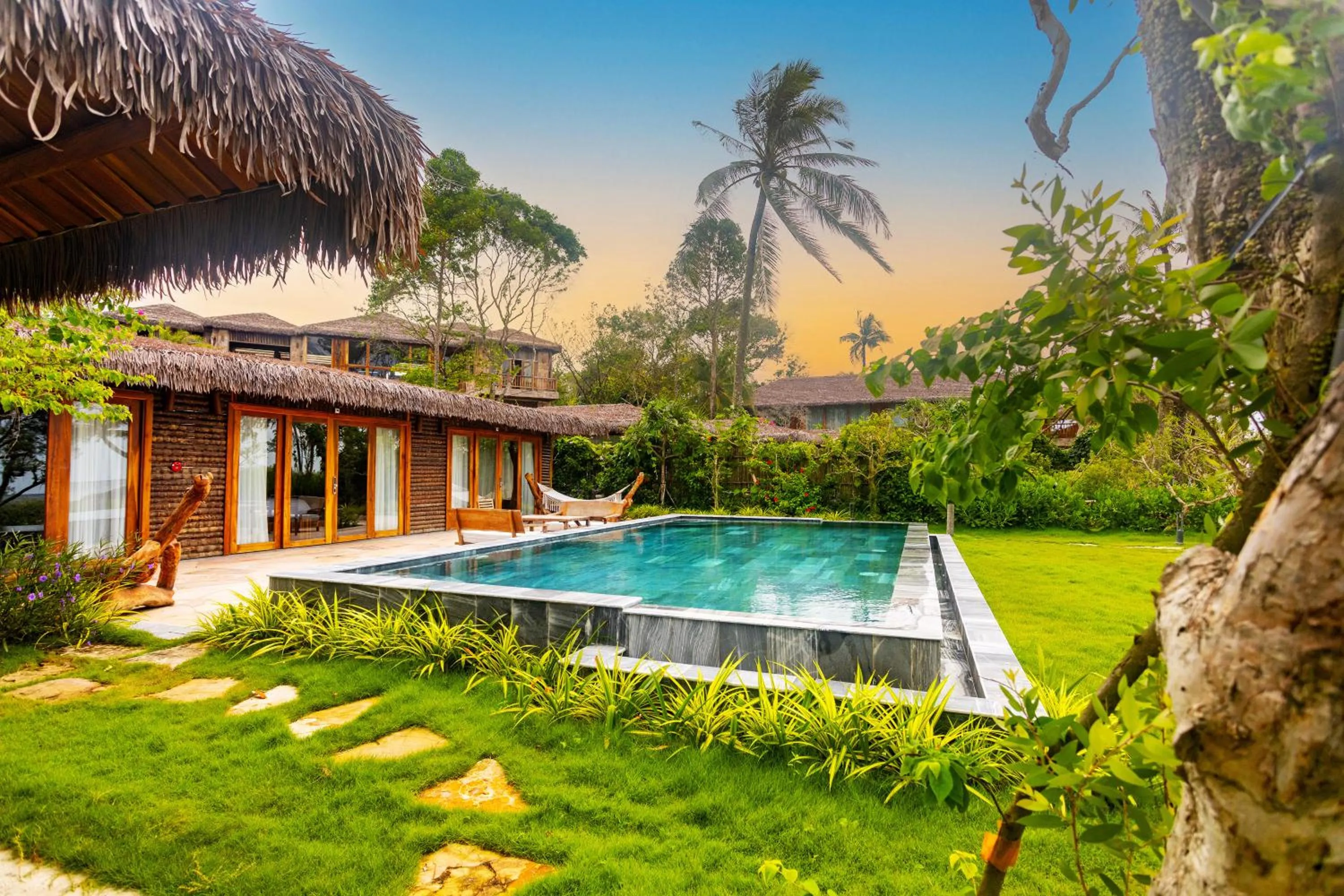 hair dresser in Ocean Bay Resort & Spa Phu Quoc