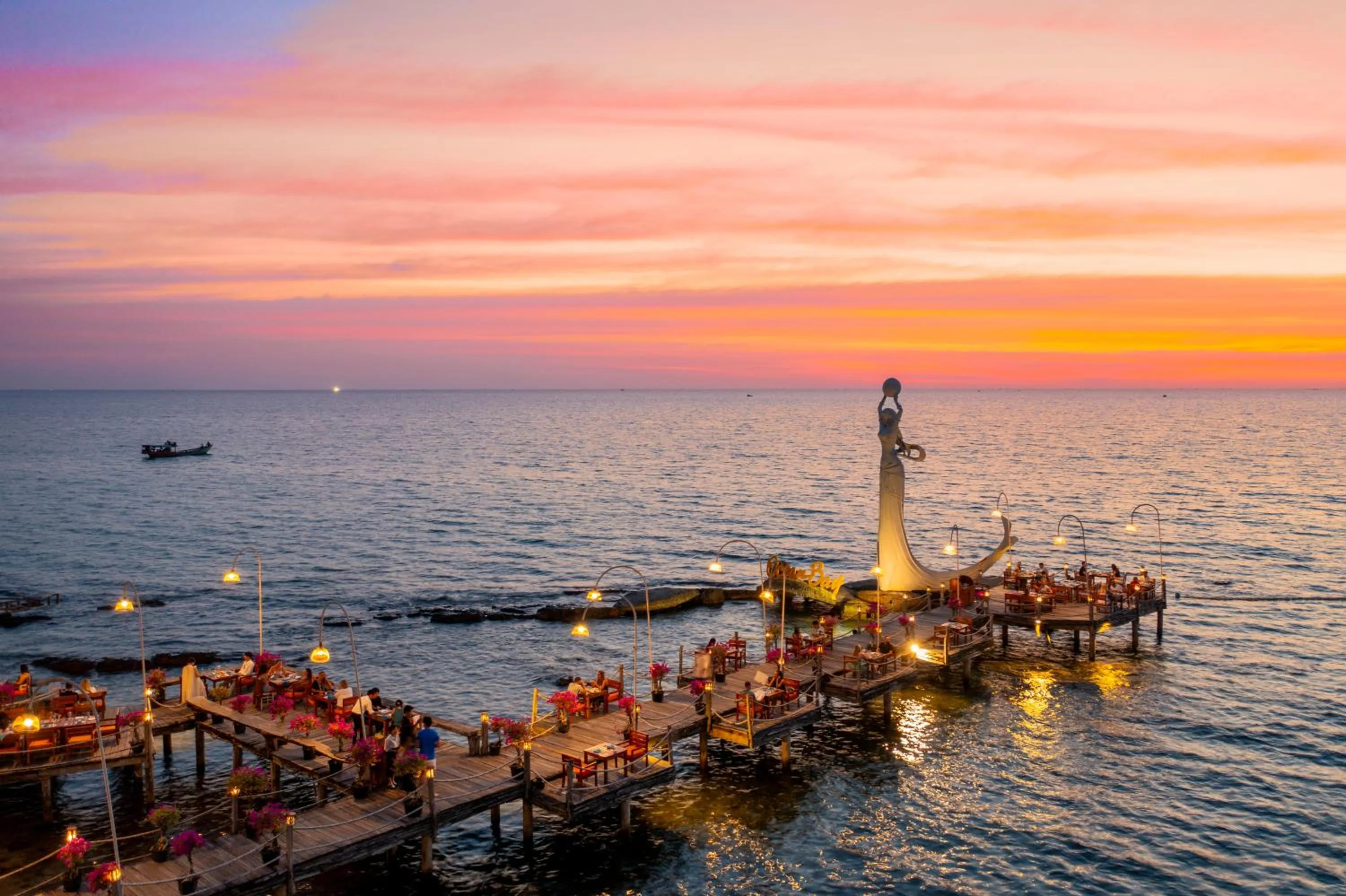 People in Ocean Bay Resort & Spa Phu Quoc