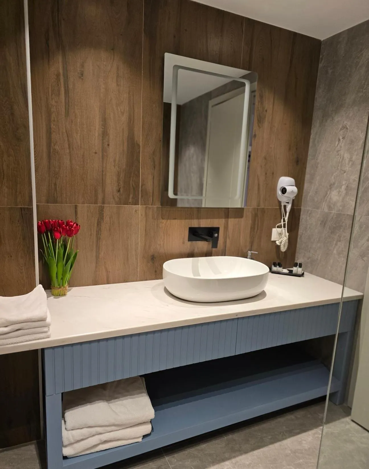 Bathroom in Perla Hotel