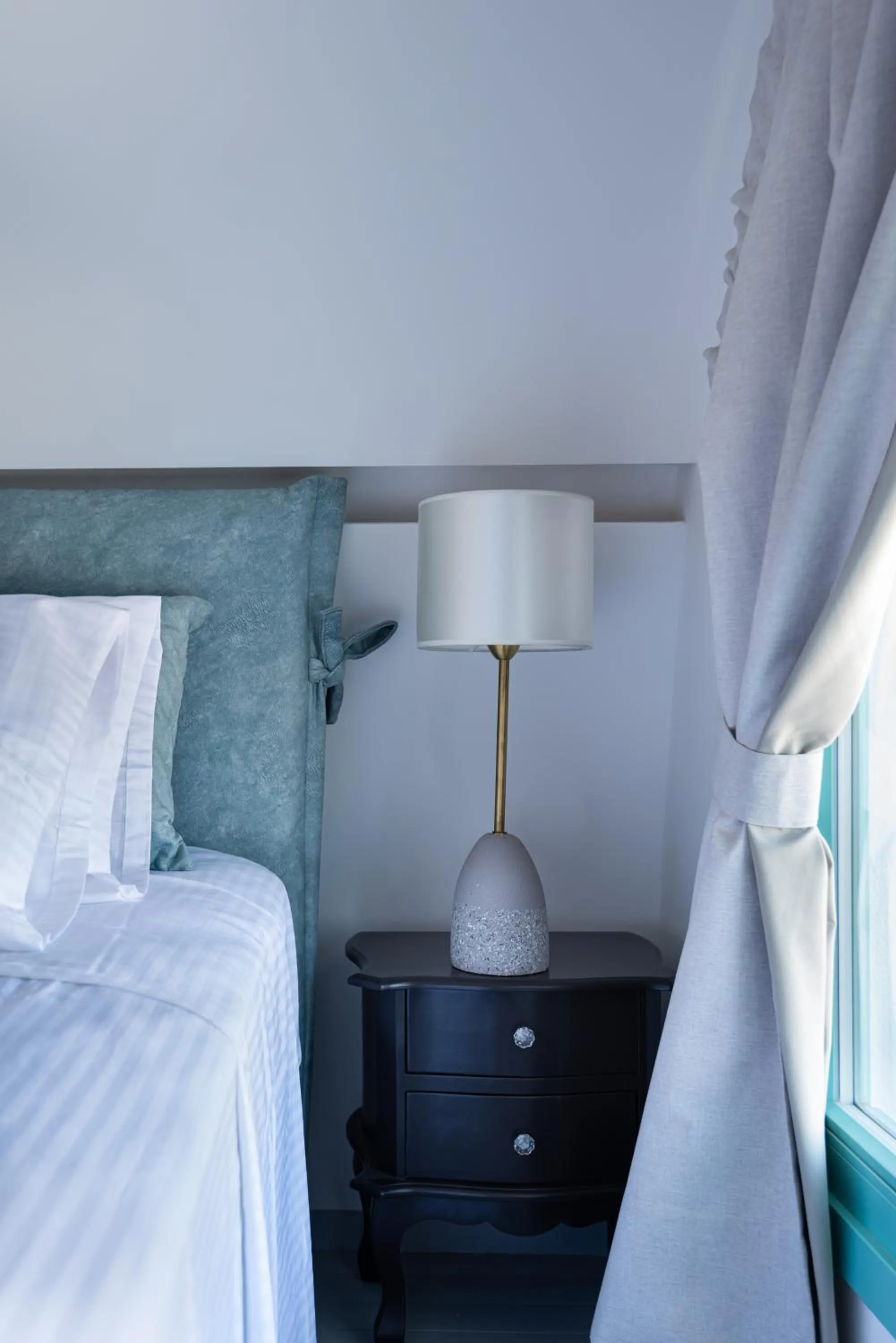 Bed in Santa Irina Luxury Sunny Lofts