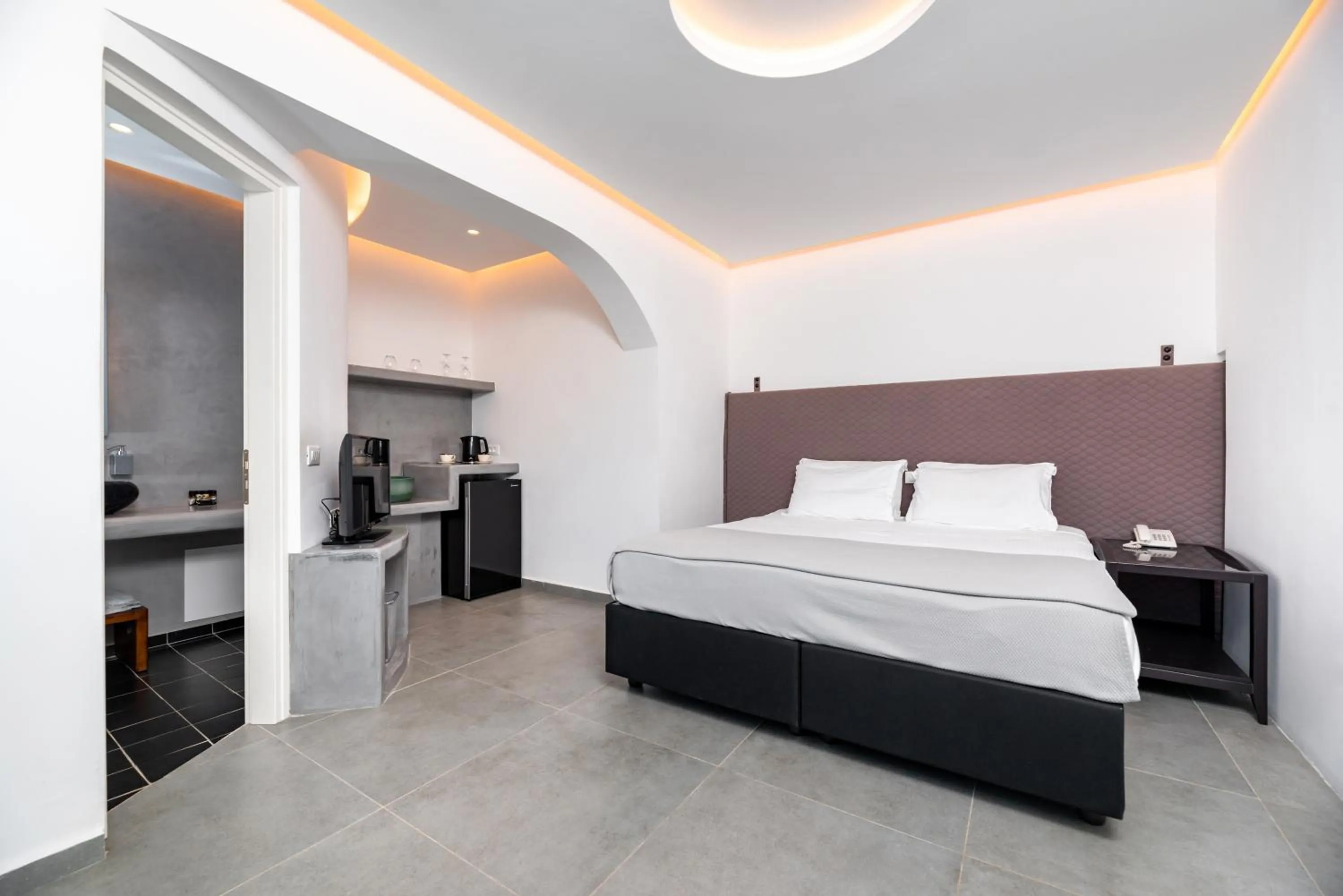 Bed in Santa Irina Luxury Sunny Lofts