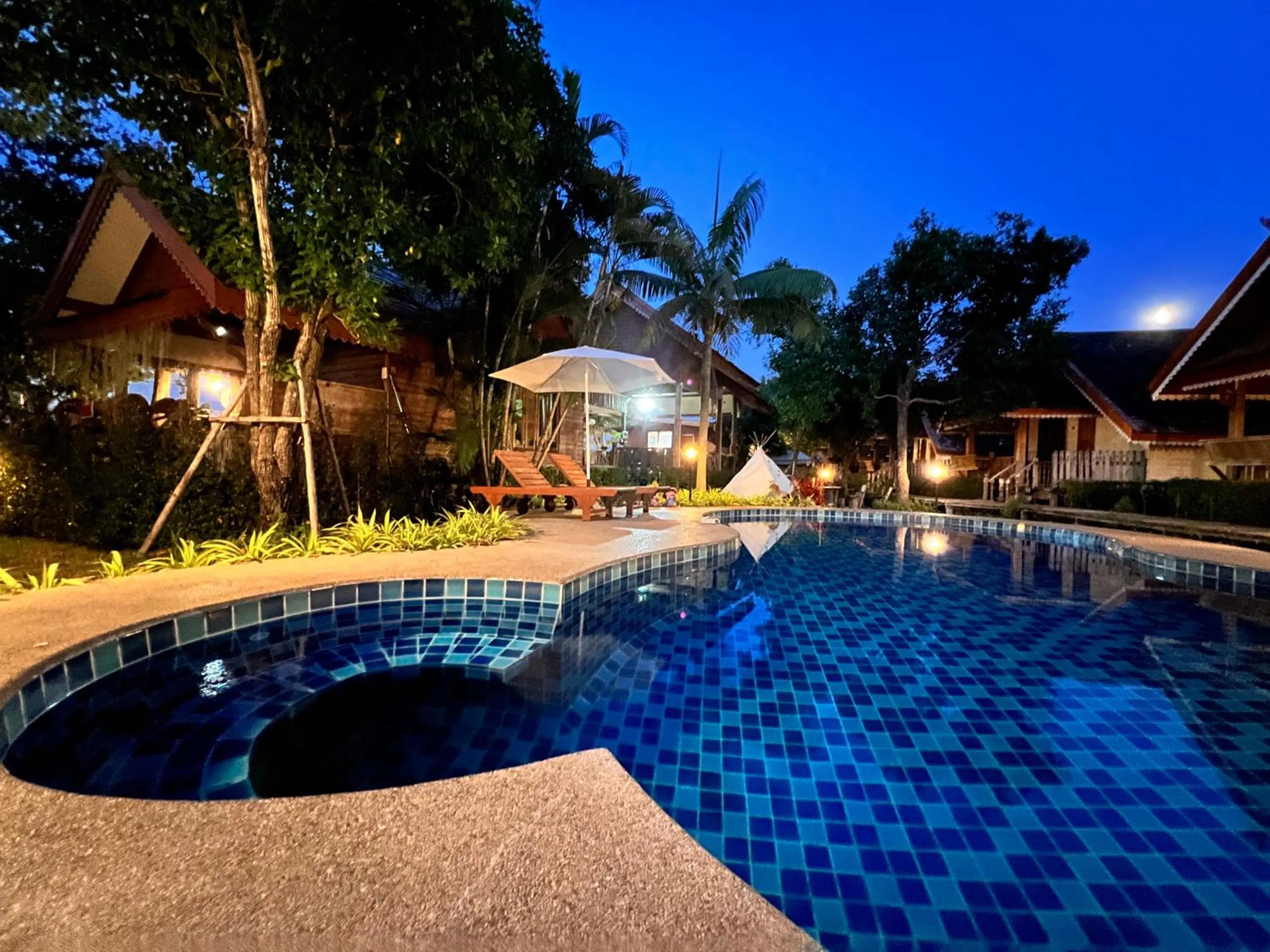 Swimming pool in Siri Lagoona Resort