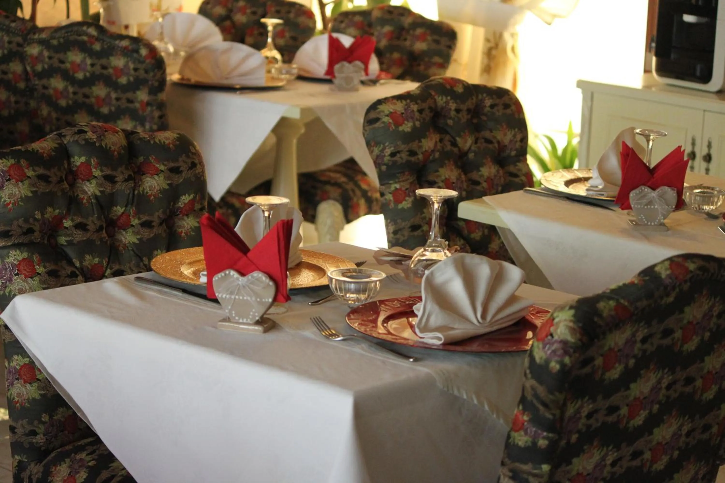 2 KITARRAT Boutique Hotel & SPA