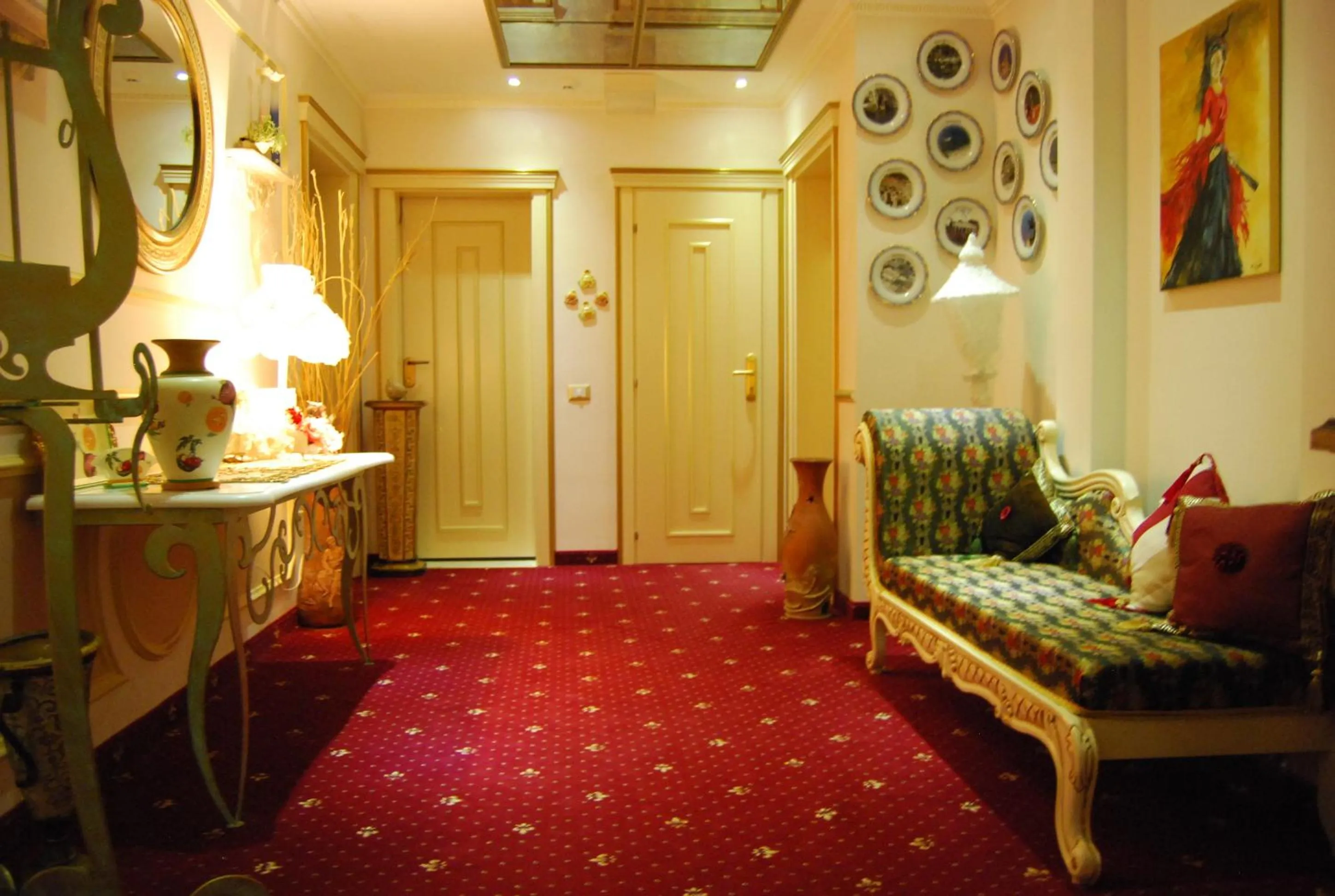 Photo of the whole room in 2 KITARRAT Boutique Hotel & SPA