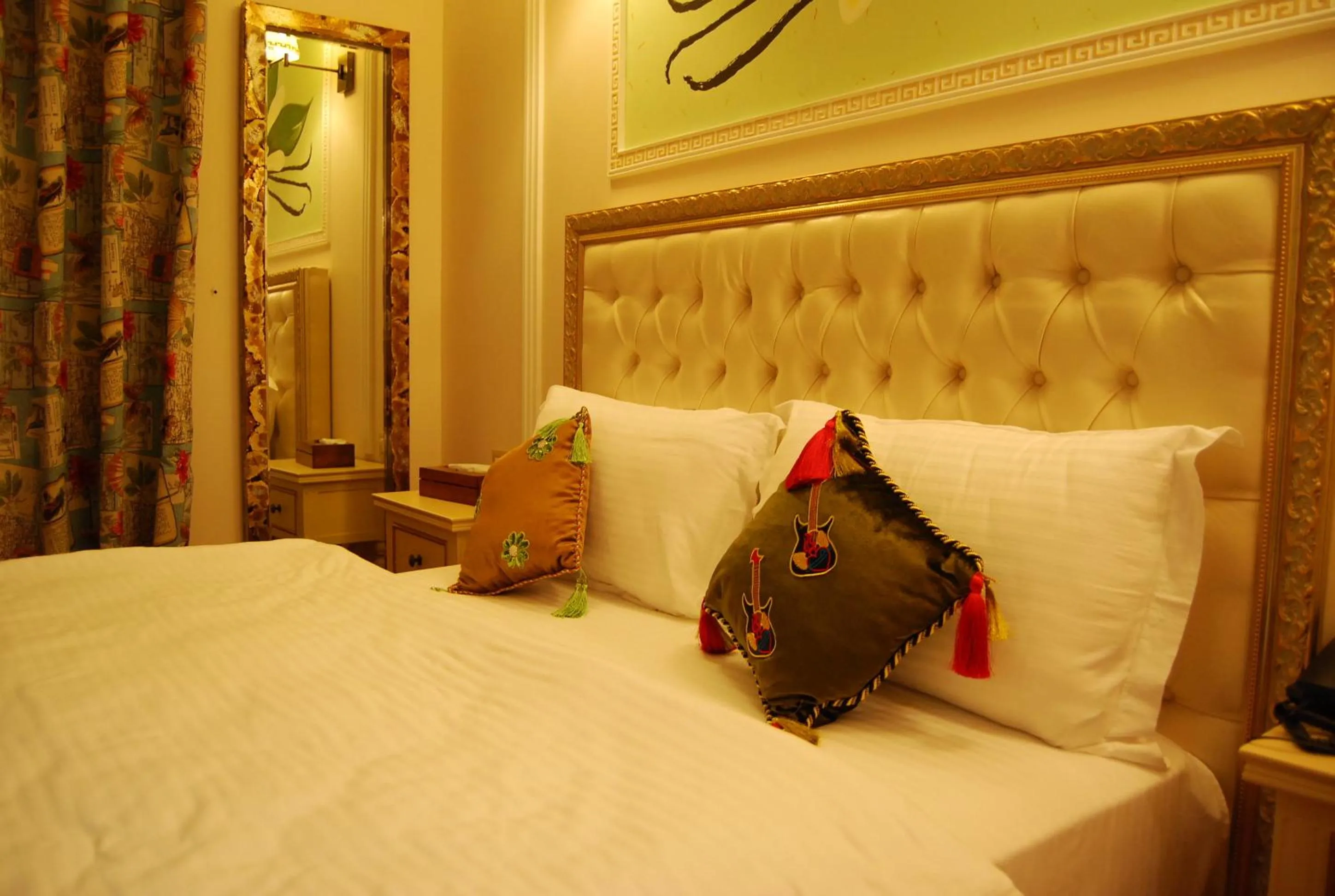 Bed in 2 KITARRAT Boutique Hotel & SPA