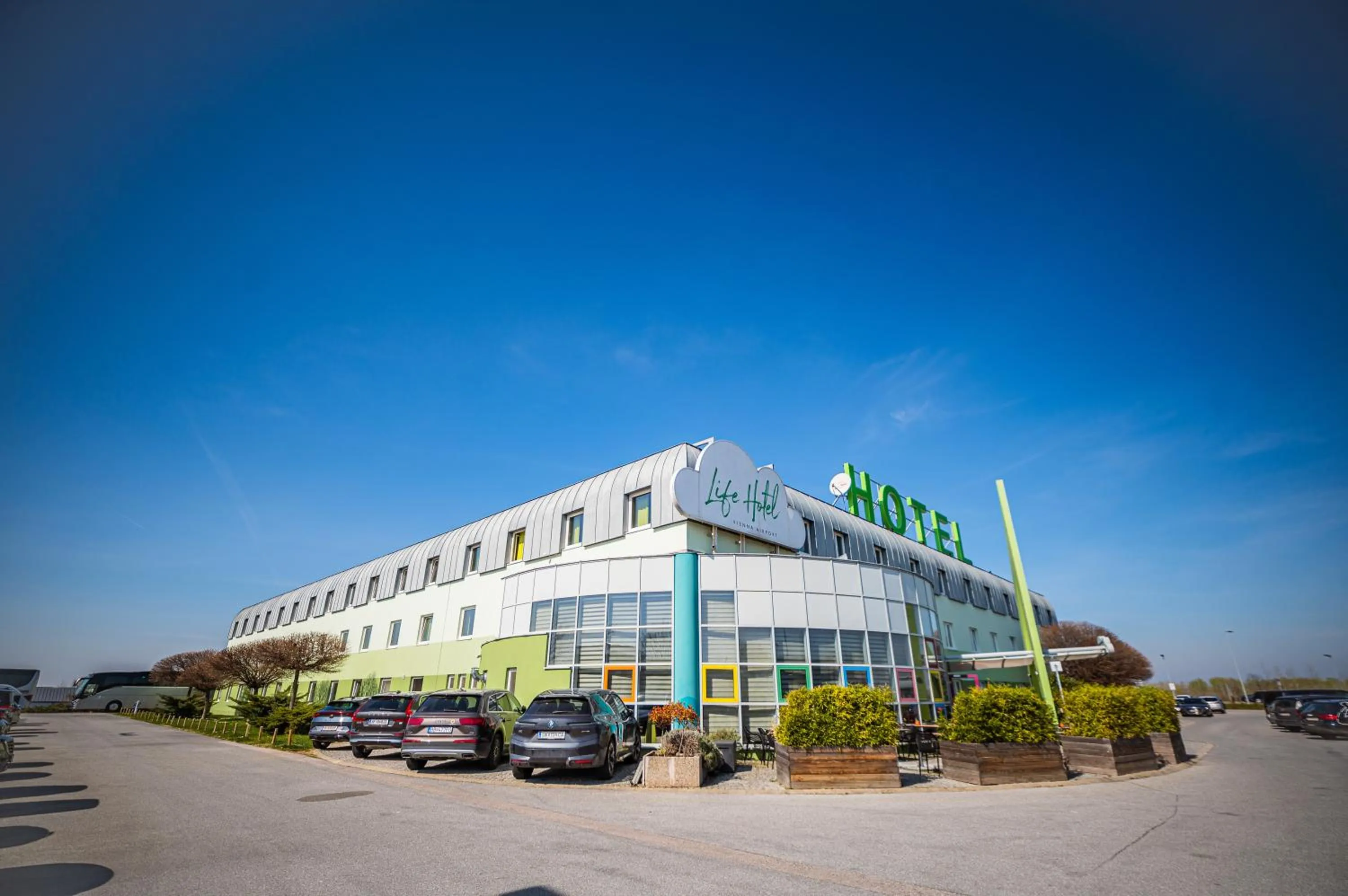 Property building in LifeHotel Vienna Airport
