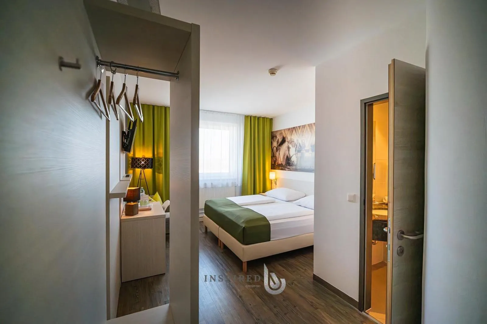 Photo of the whole room, Bed in LifeHotel Vienna Airport