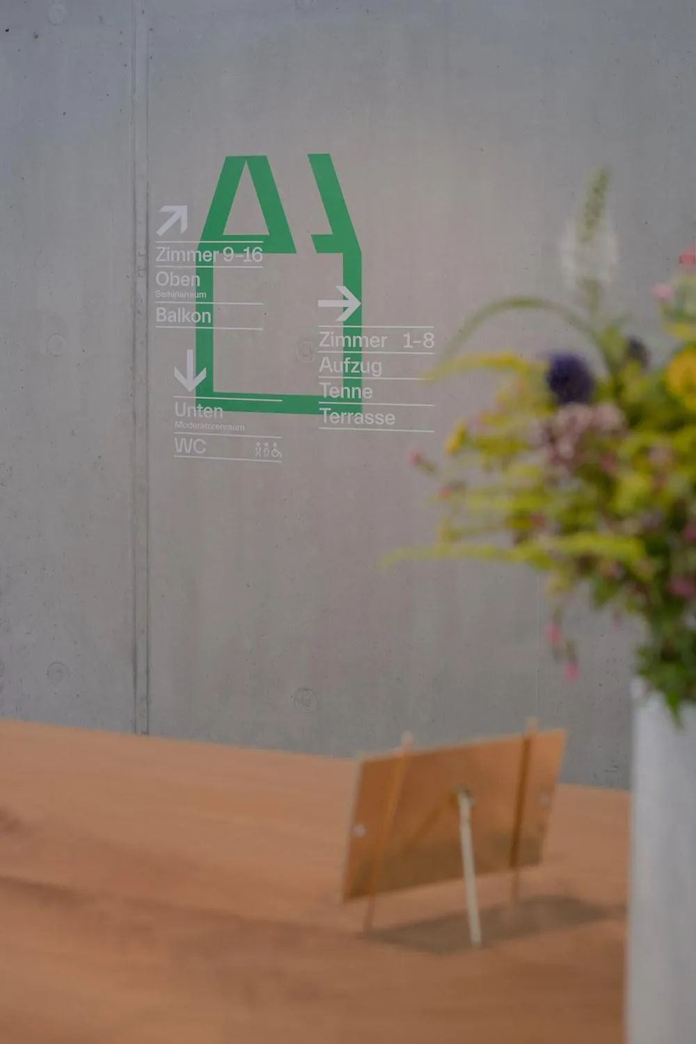 Logo/Certificate/Sign in HAAUS