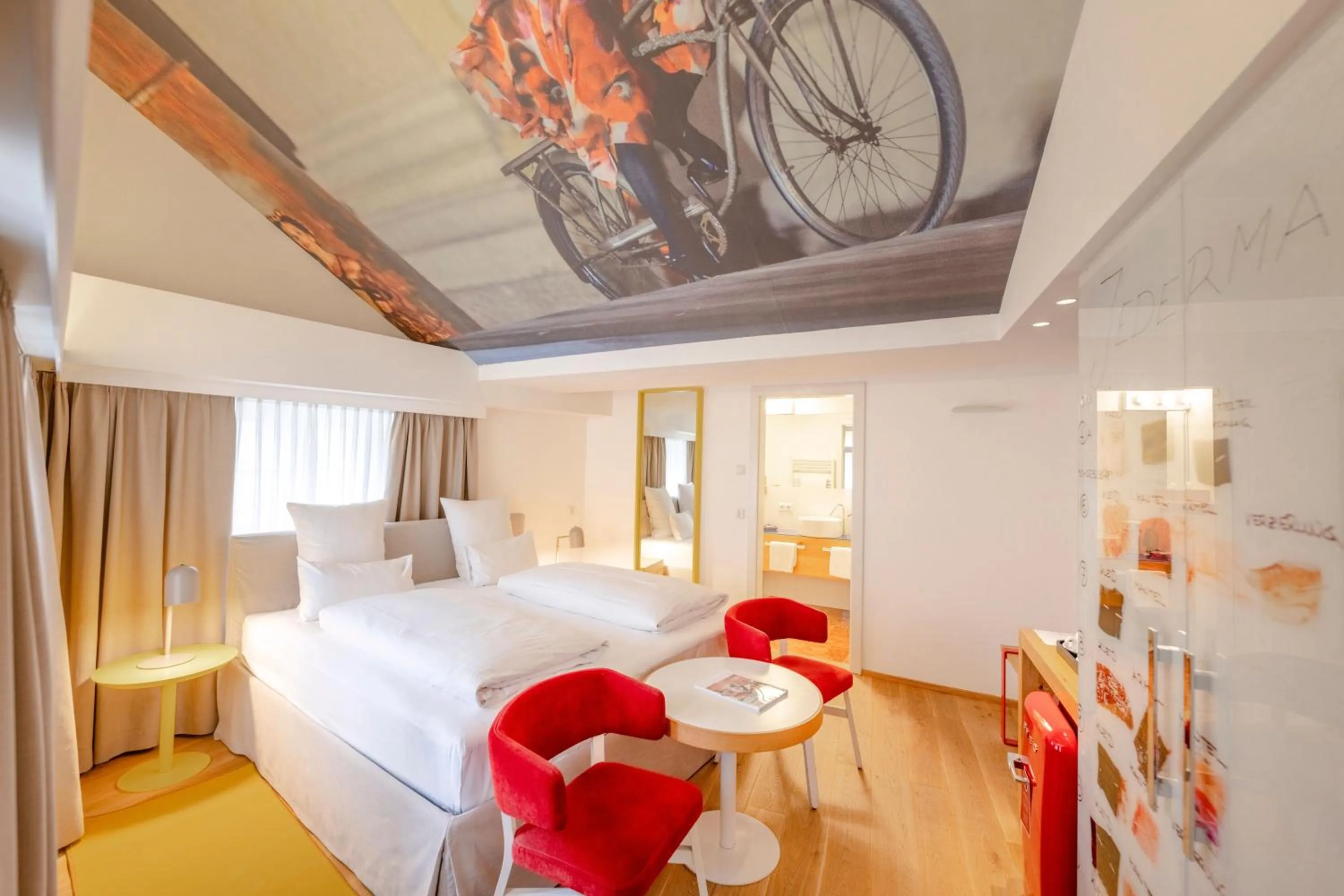 Bed in Small Luxury Hotel Goldgasse