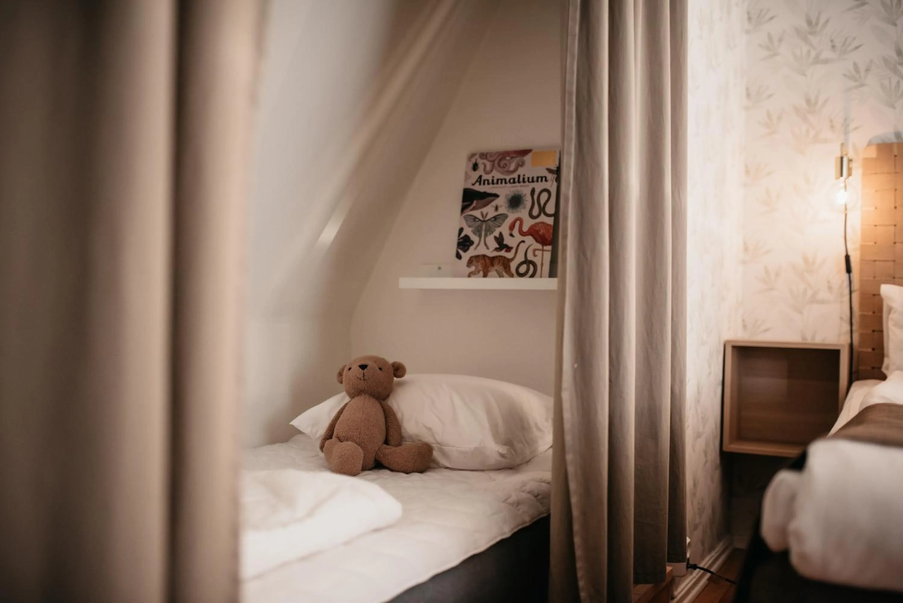 Bed in Hotell & Bistro Rödesund