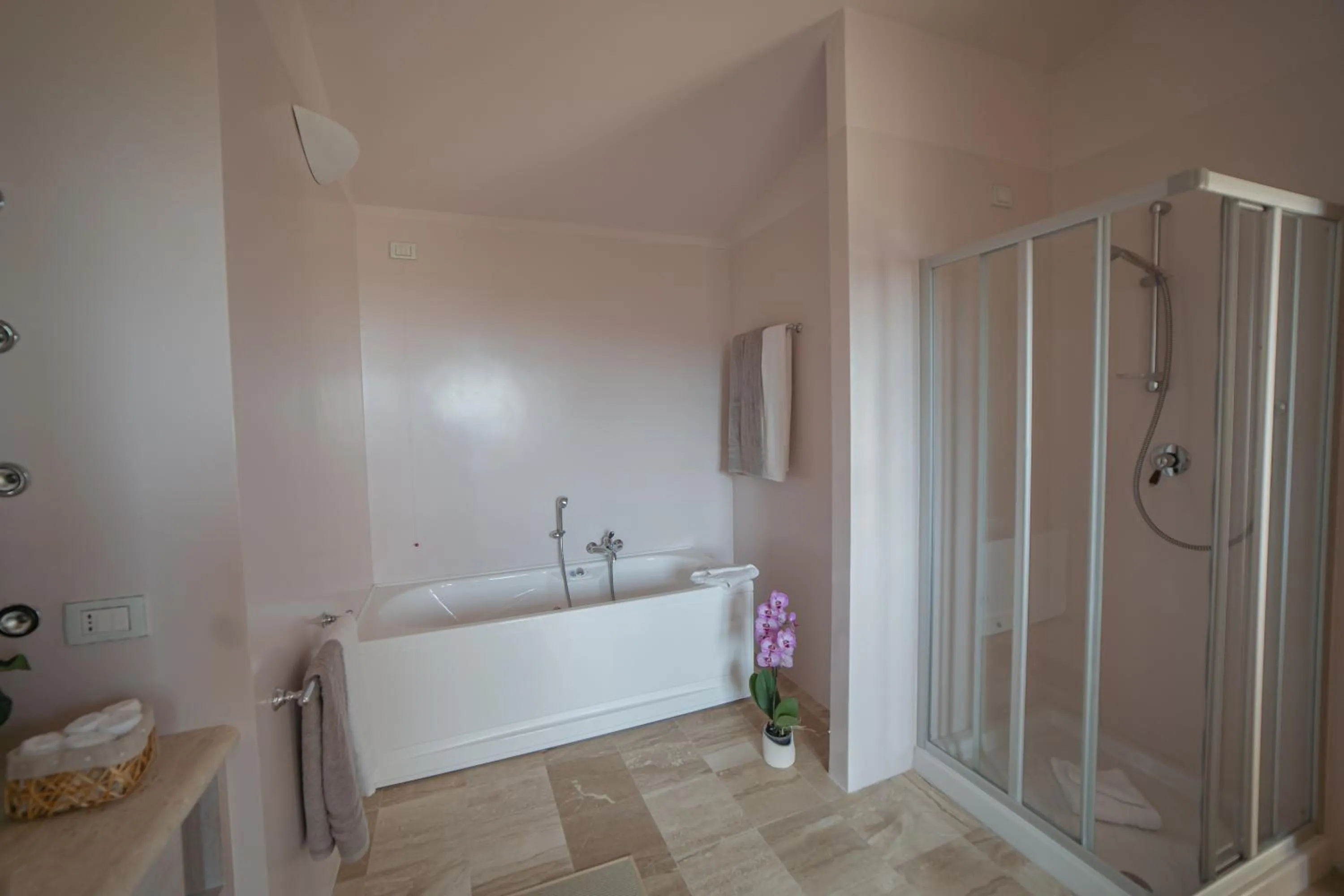 Bathroom in Hotel Borgo Smeraldo