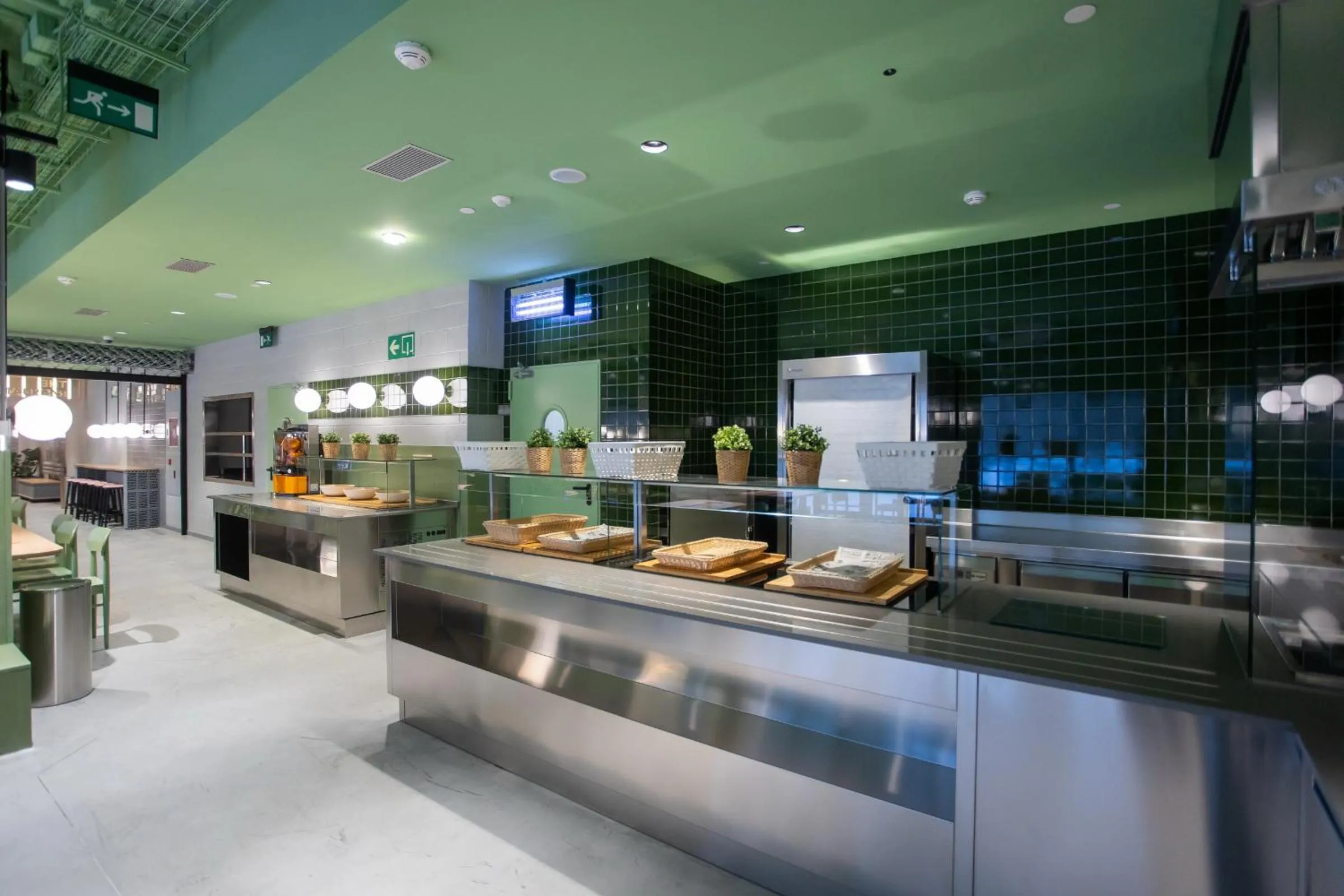 Restaurant/places to eat in Residencia Universitaria Resa San Mamés