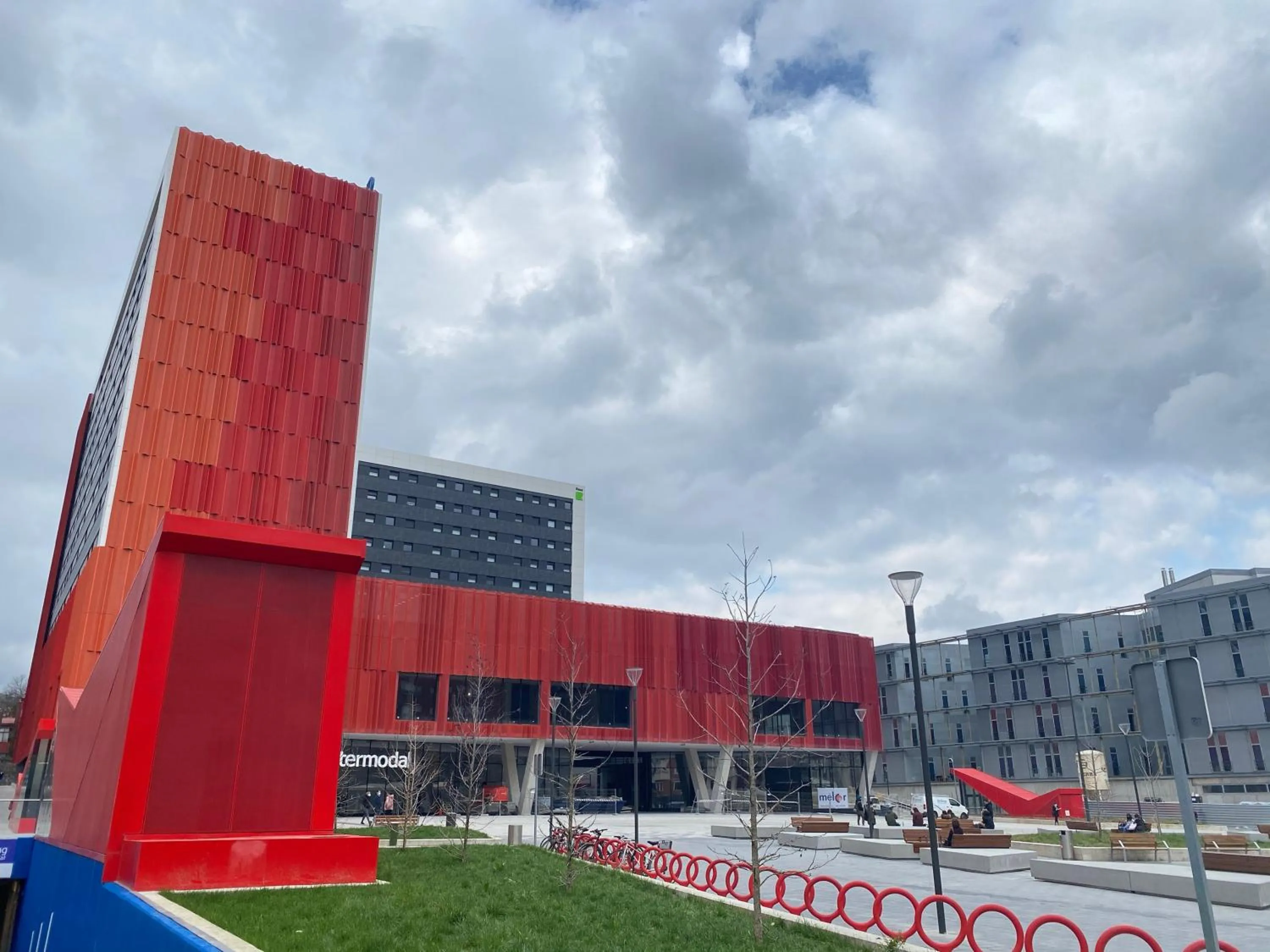 Property building in Residencia Universitaria Resa San Mamés