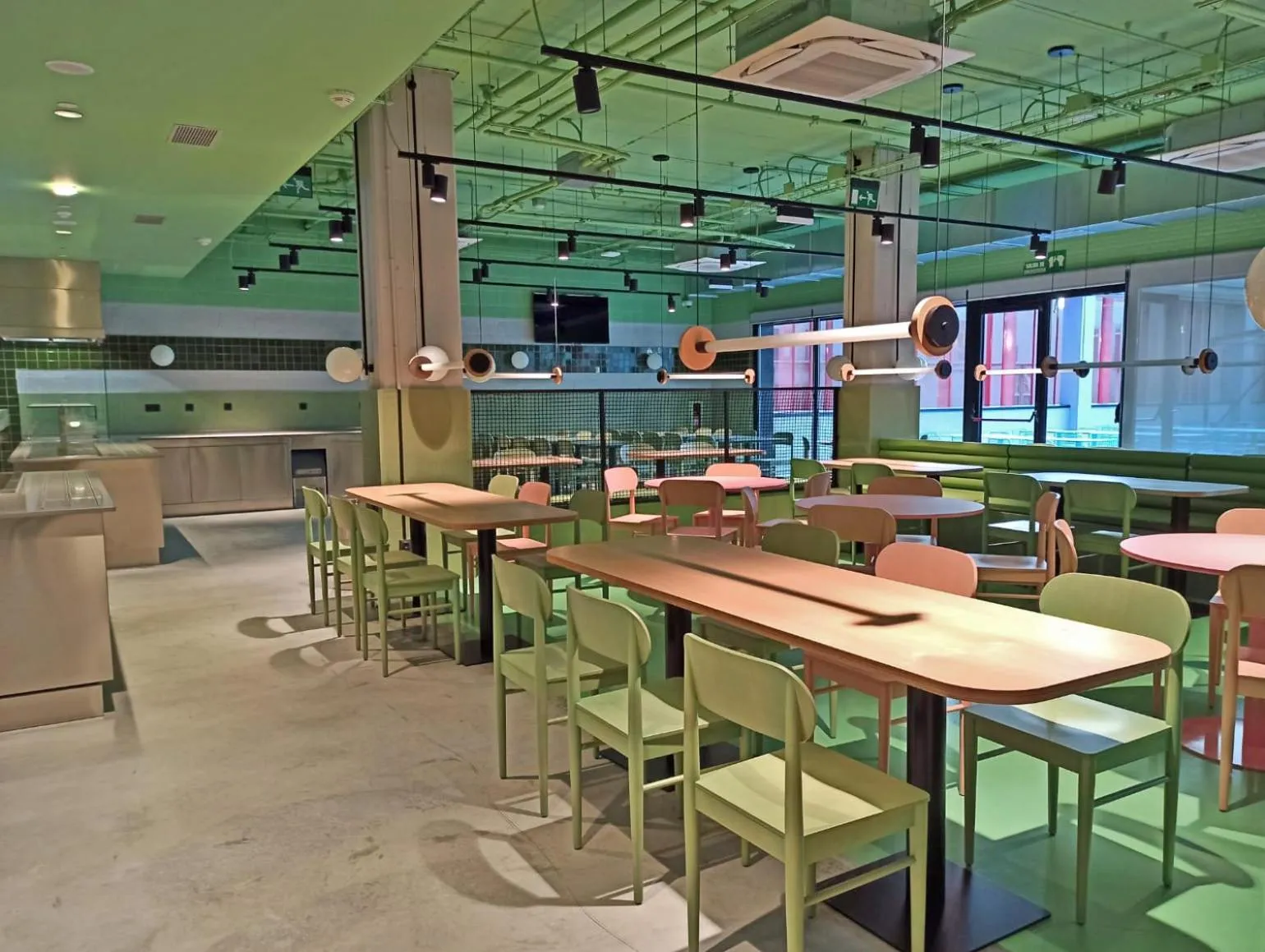 Restaurant/places to eat in Residencia Universitaria Resa San Mamés