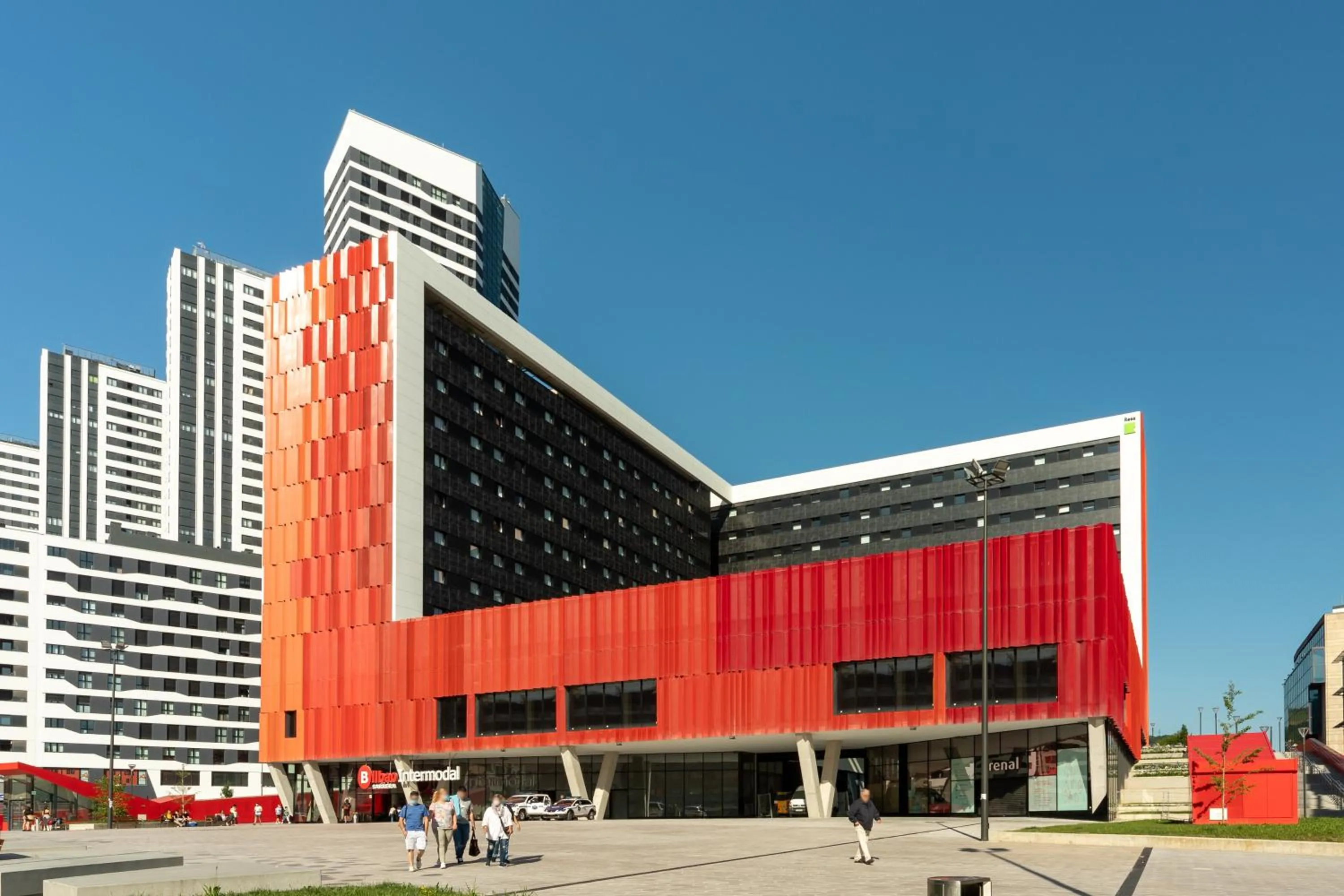 Property building in Residencia Universitaria Resa San Mamés