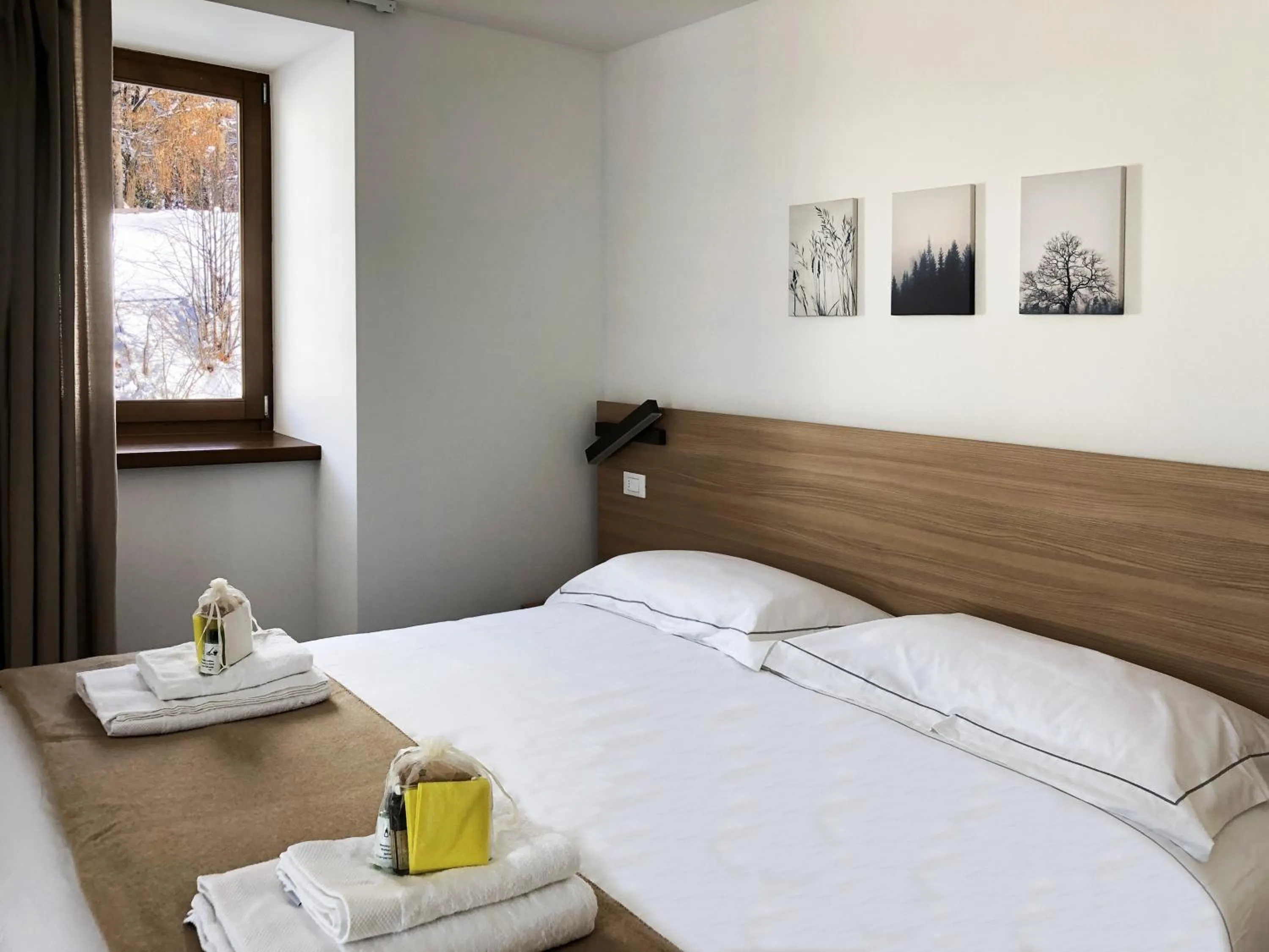 View (from property/room), Bed in Residence Aurora