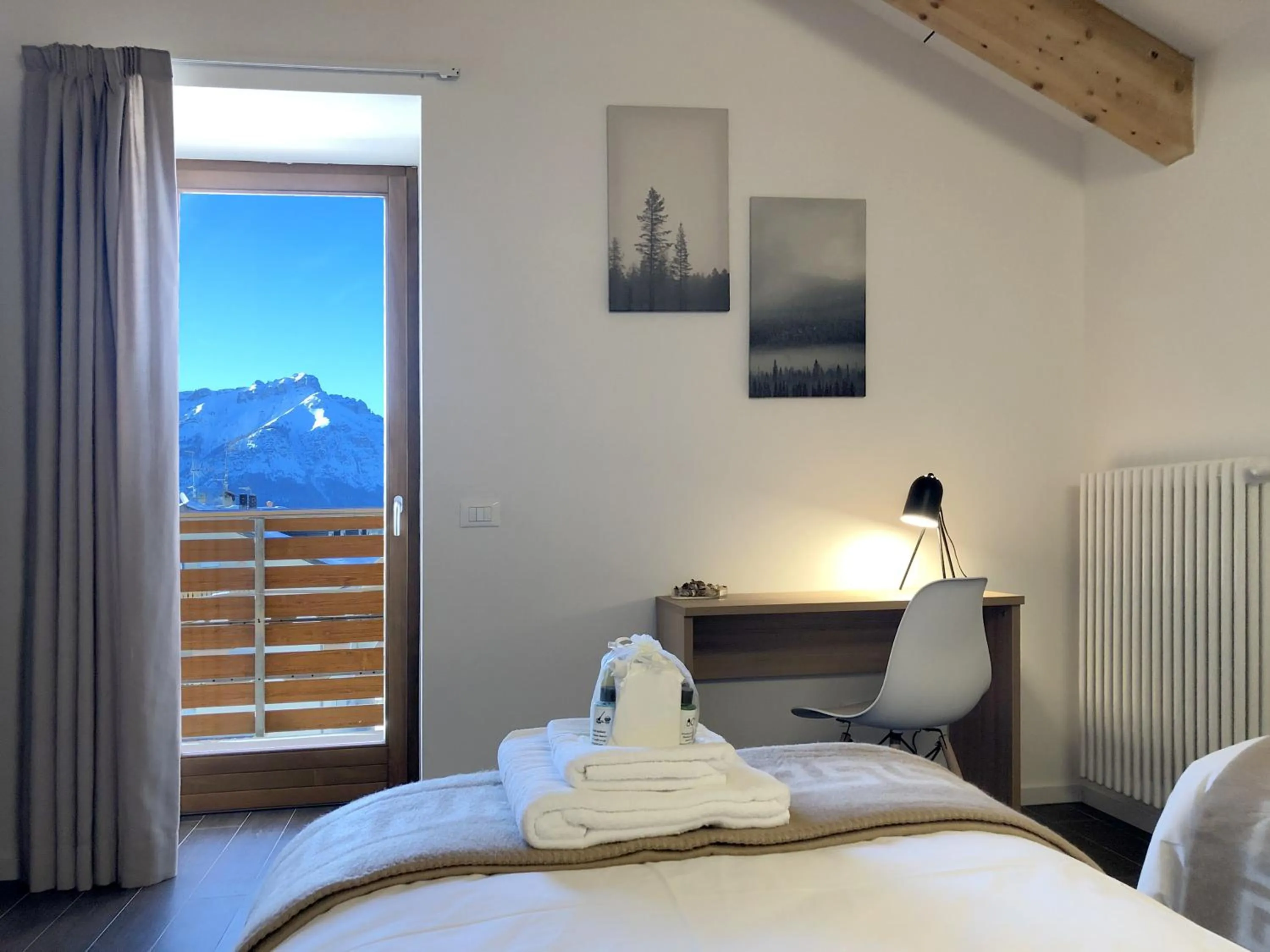 Bed in Residence Aurora