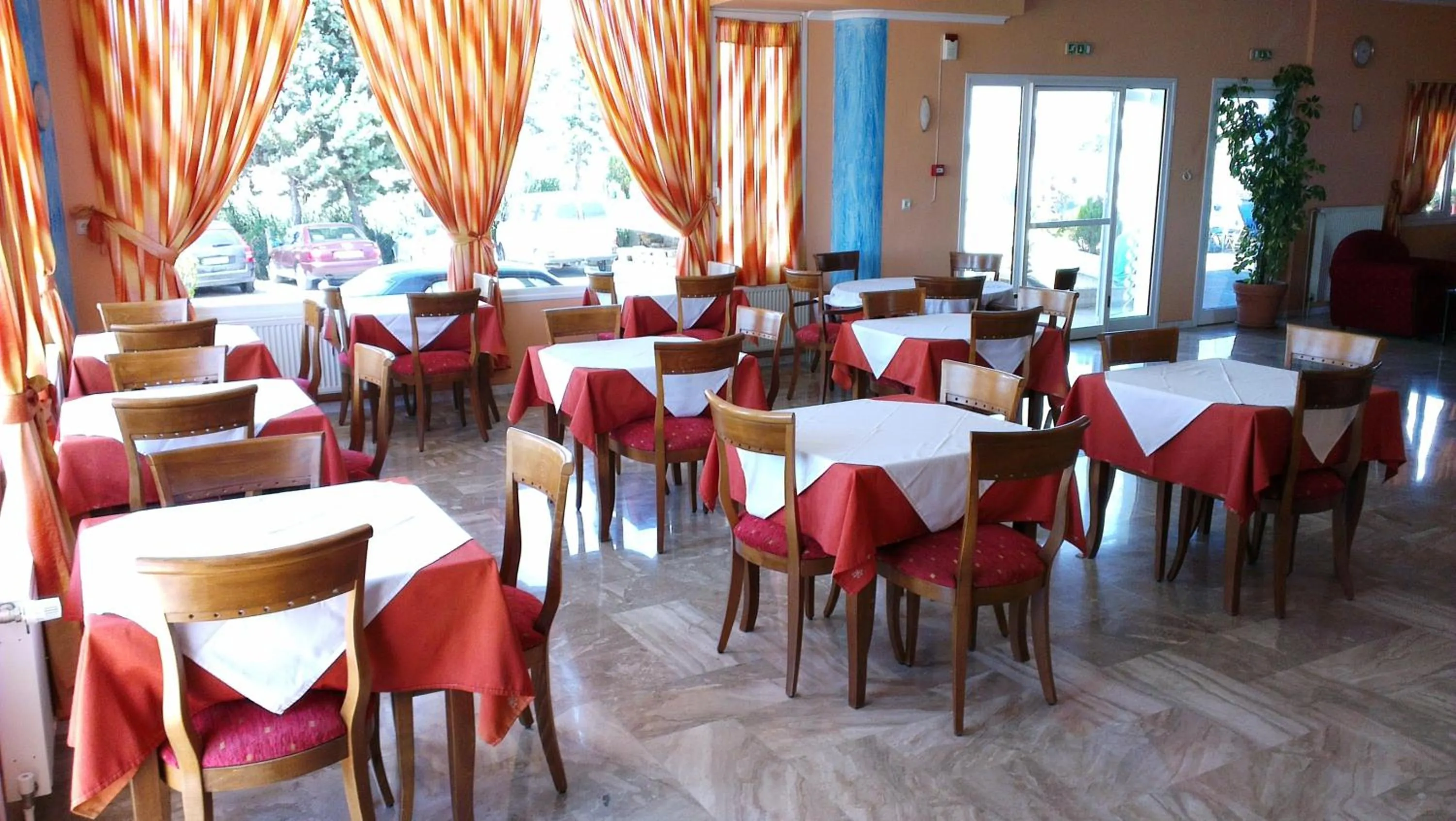 Restaurant/places to eat in Hotel Aperio