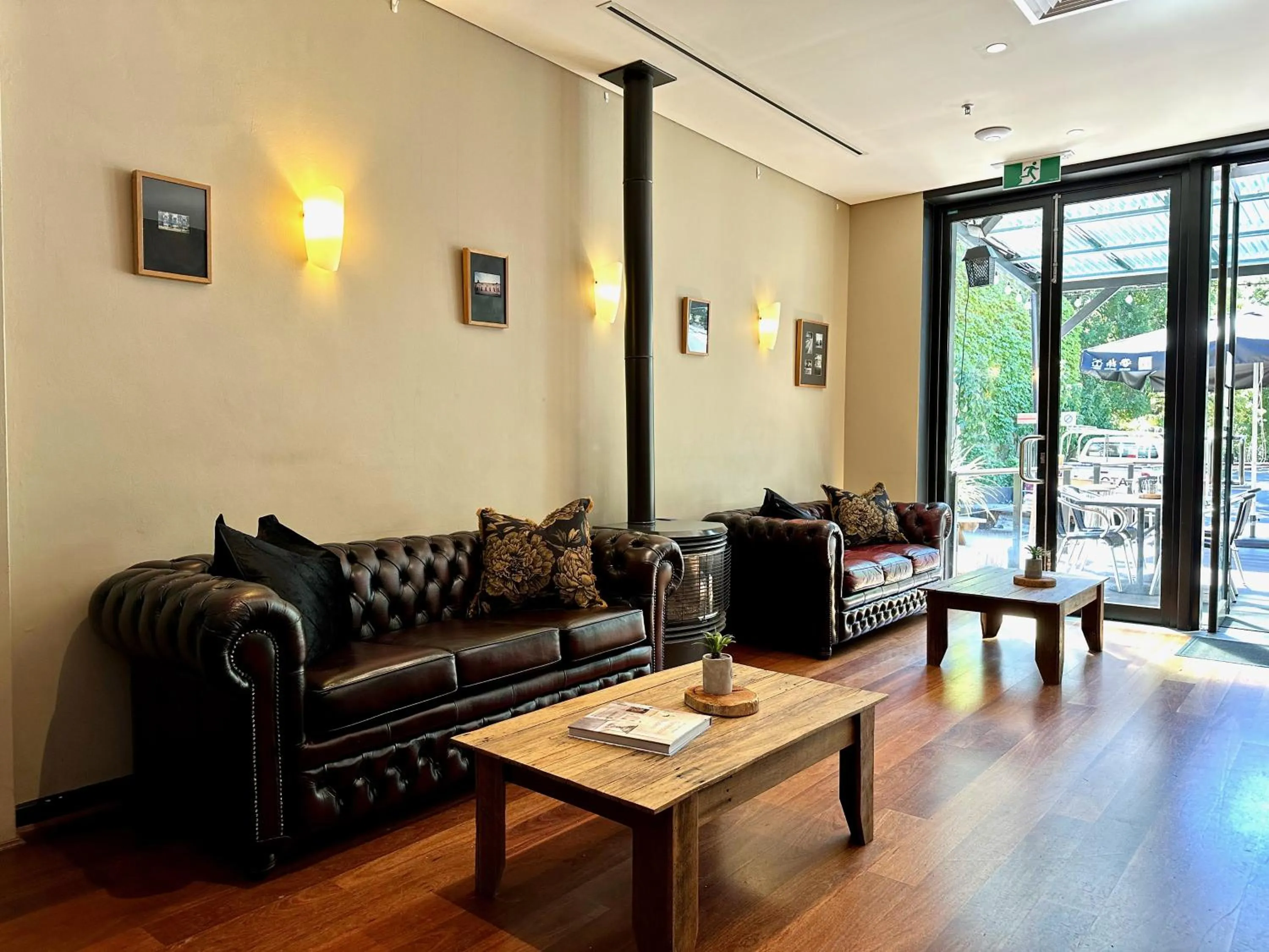 Lounge or bar in The Grand Oaks Resort