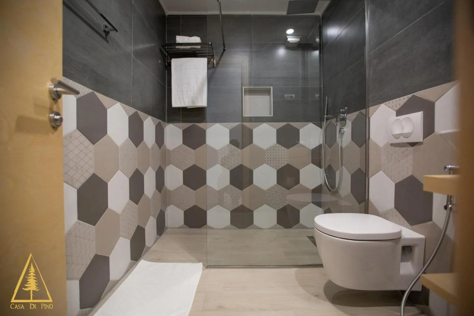 Bathroom in Casa di Pino EcoLodge Hotel