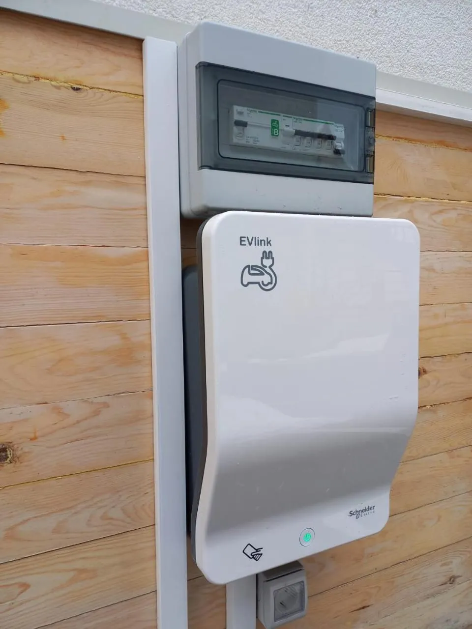 Property building in Casa di Pino EcoLodge Hotel