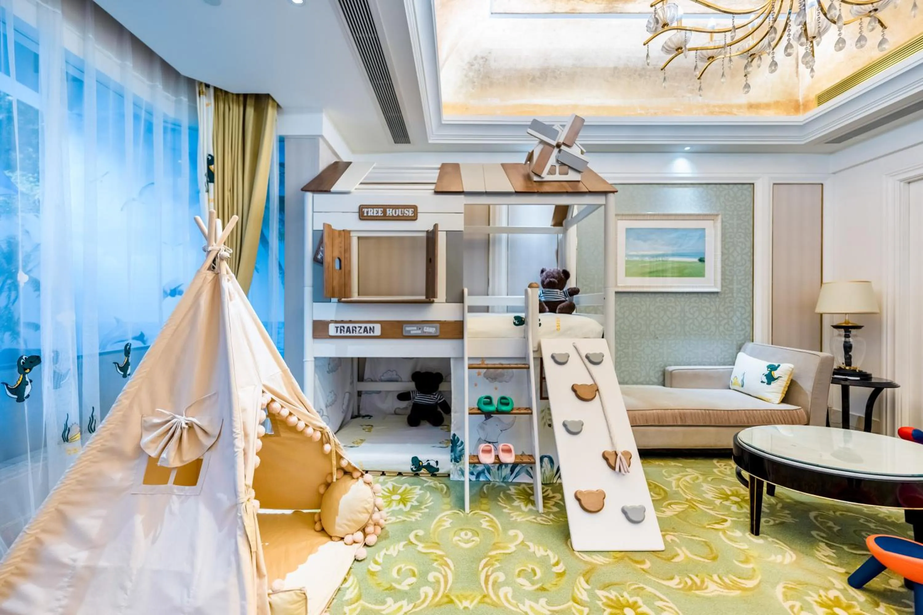 Bedroom, Bed in InterContinental Chengdu Global Center by IHG