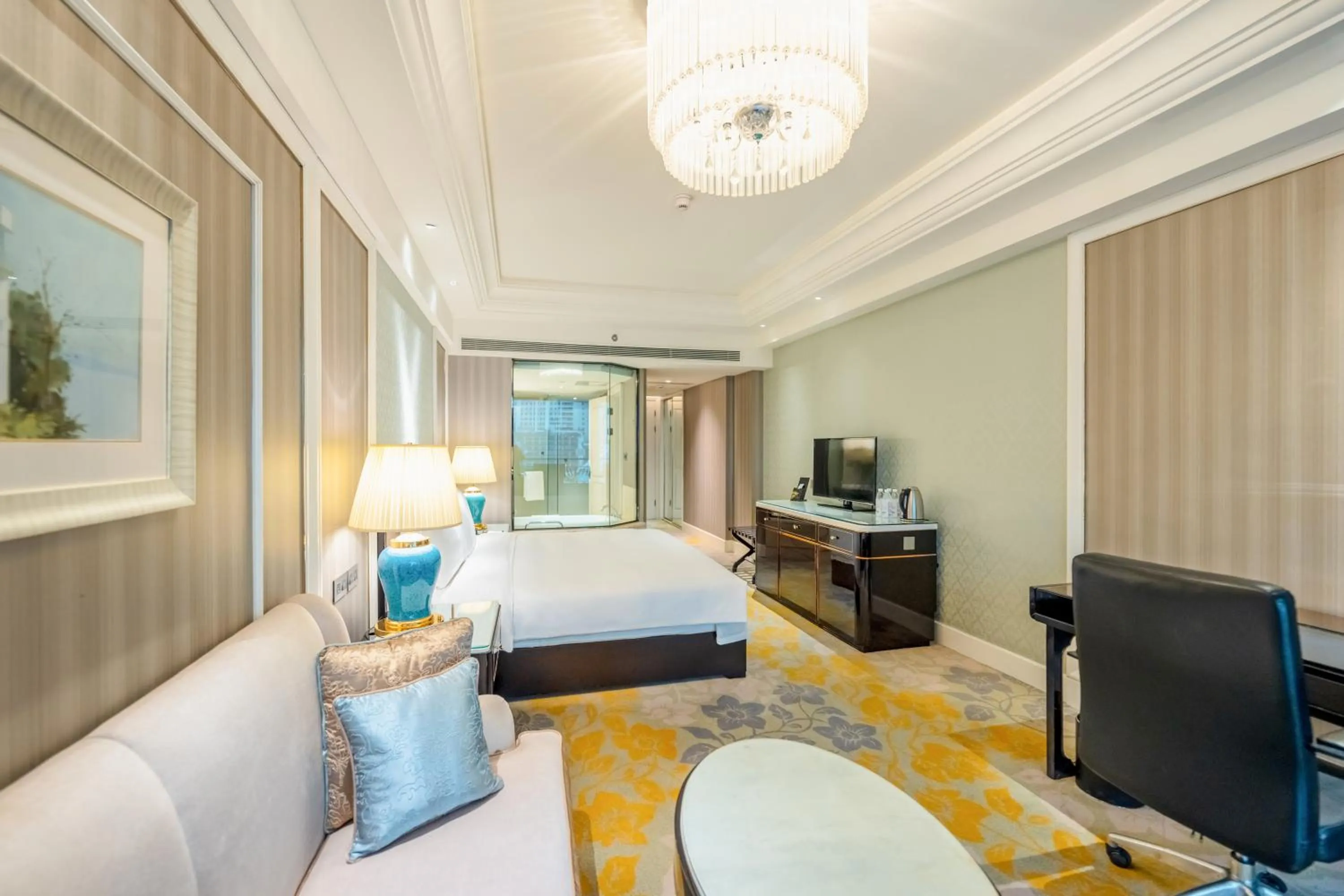 Seating area, Bed in InterContinental Chengdu Global Center by IHG