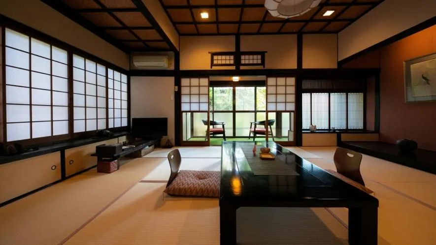Living room in Yufuin Hoteiya